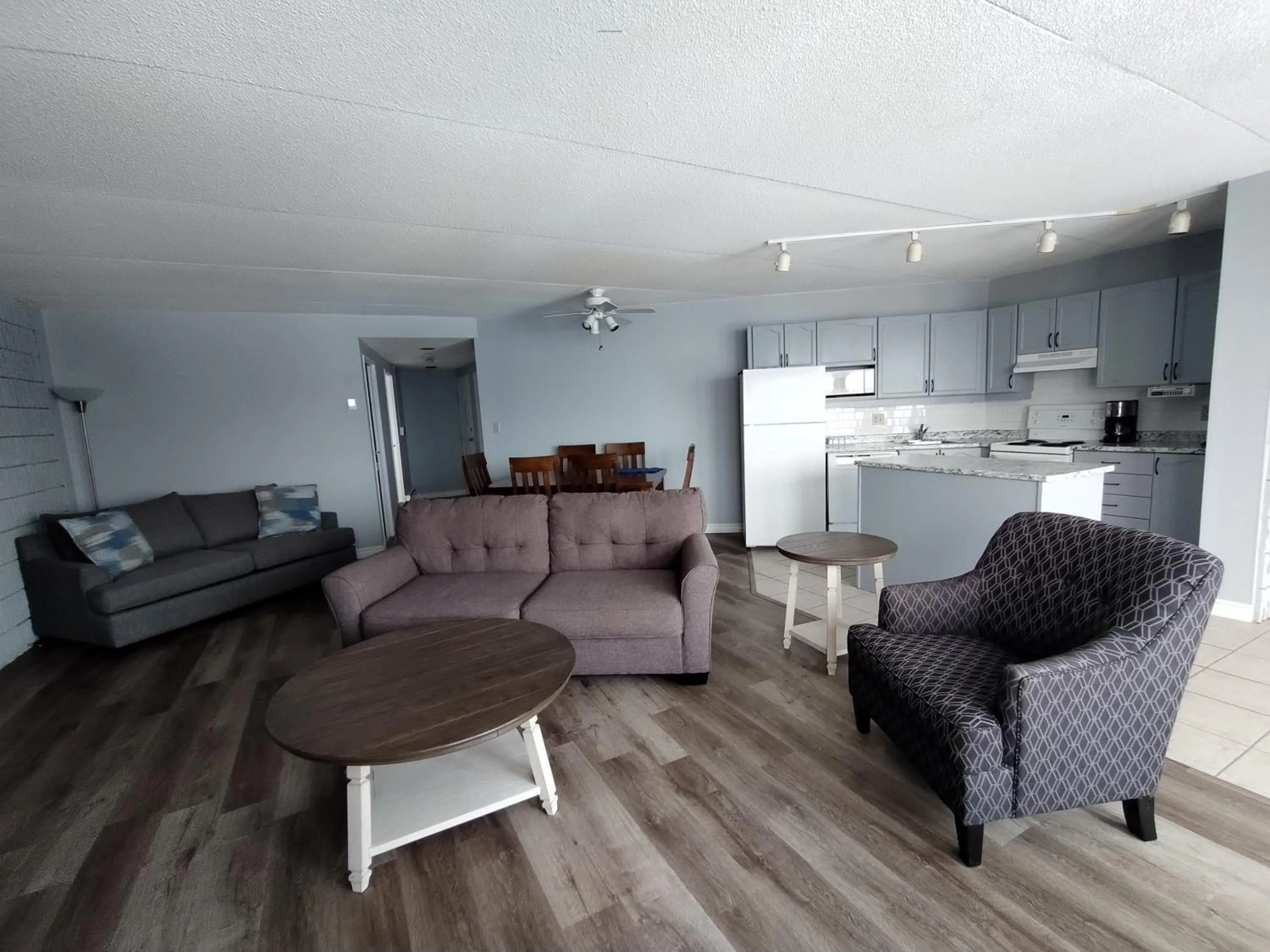 Kitchen or kitchenette in Royal Harbour Resort