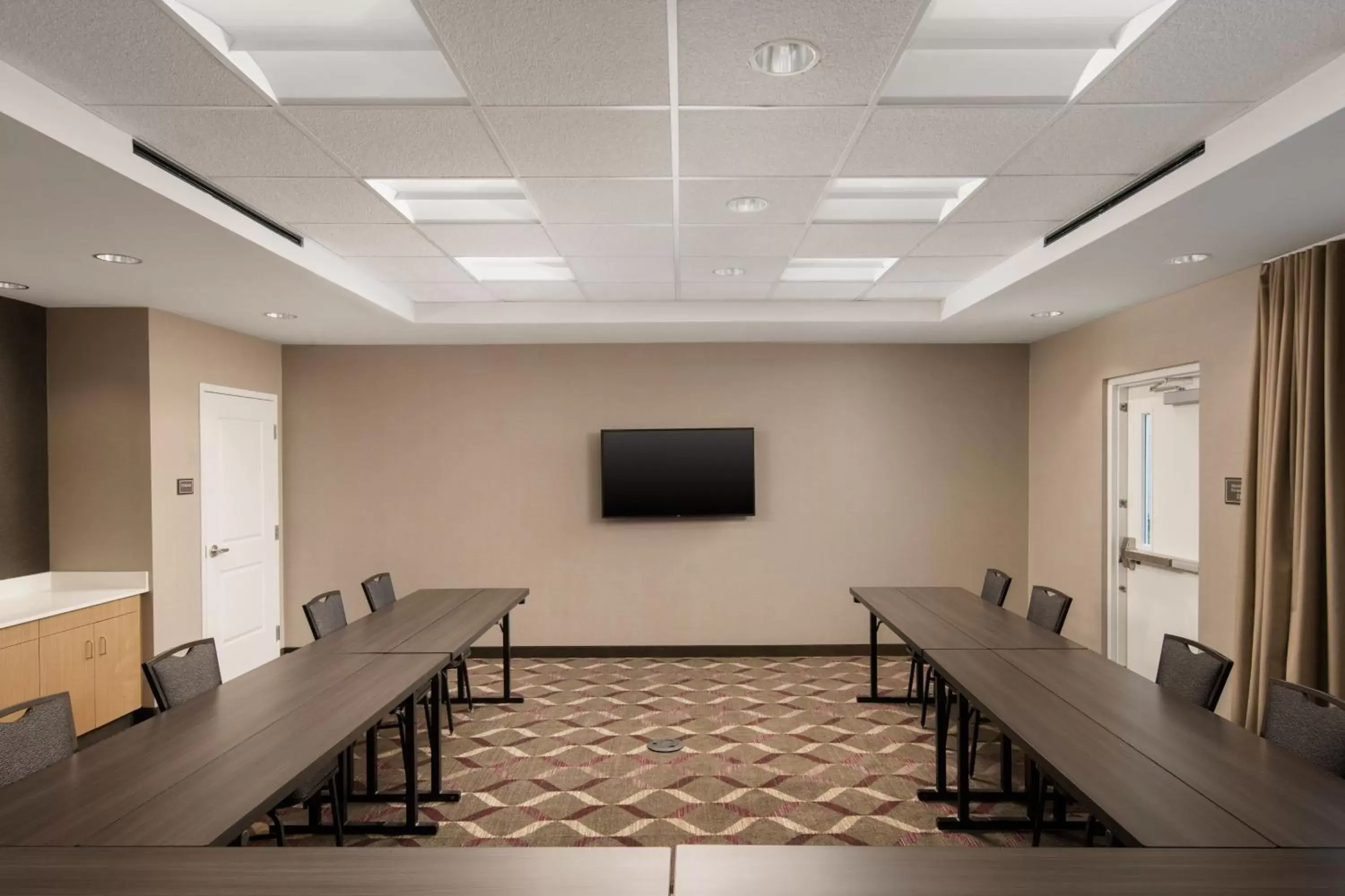 Meeting/conference room, Business Area/Conference Room in Residence Inn by Marriott Tampa Wesley Chapel