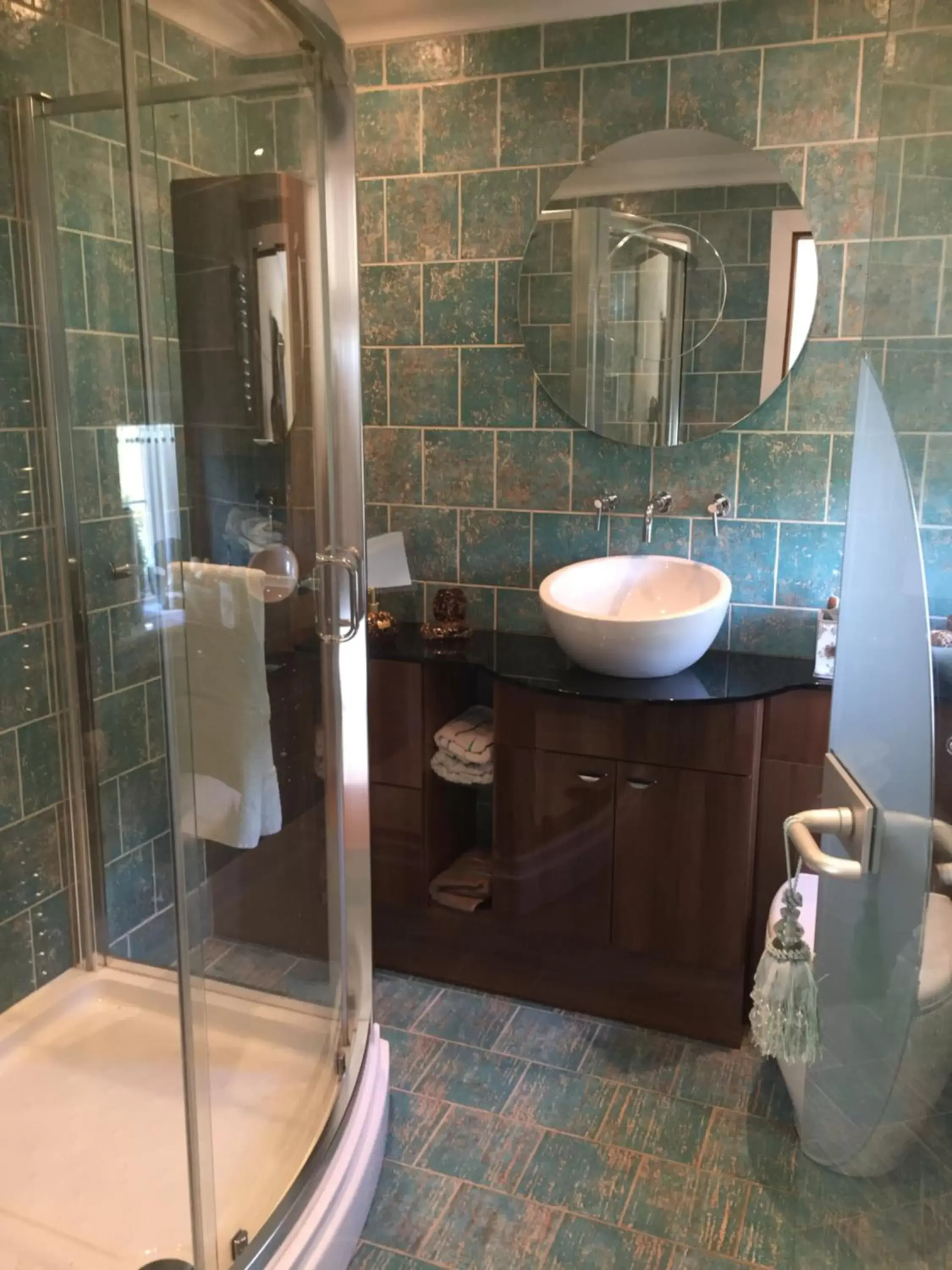Shower, Bathroom in Retreat at The Knowe Auchincruive Estate