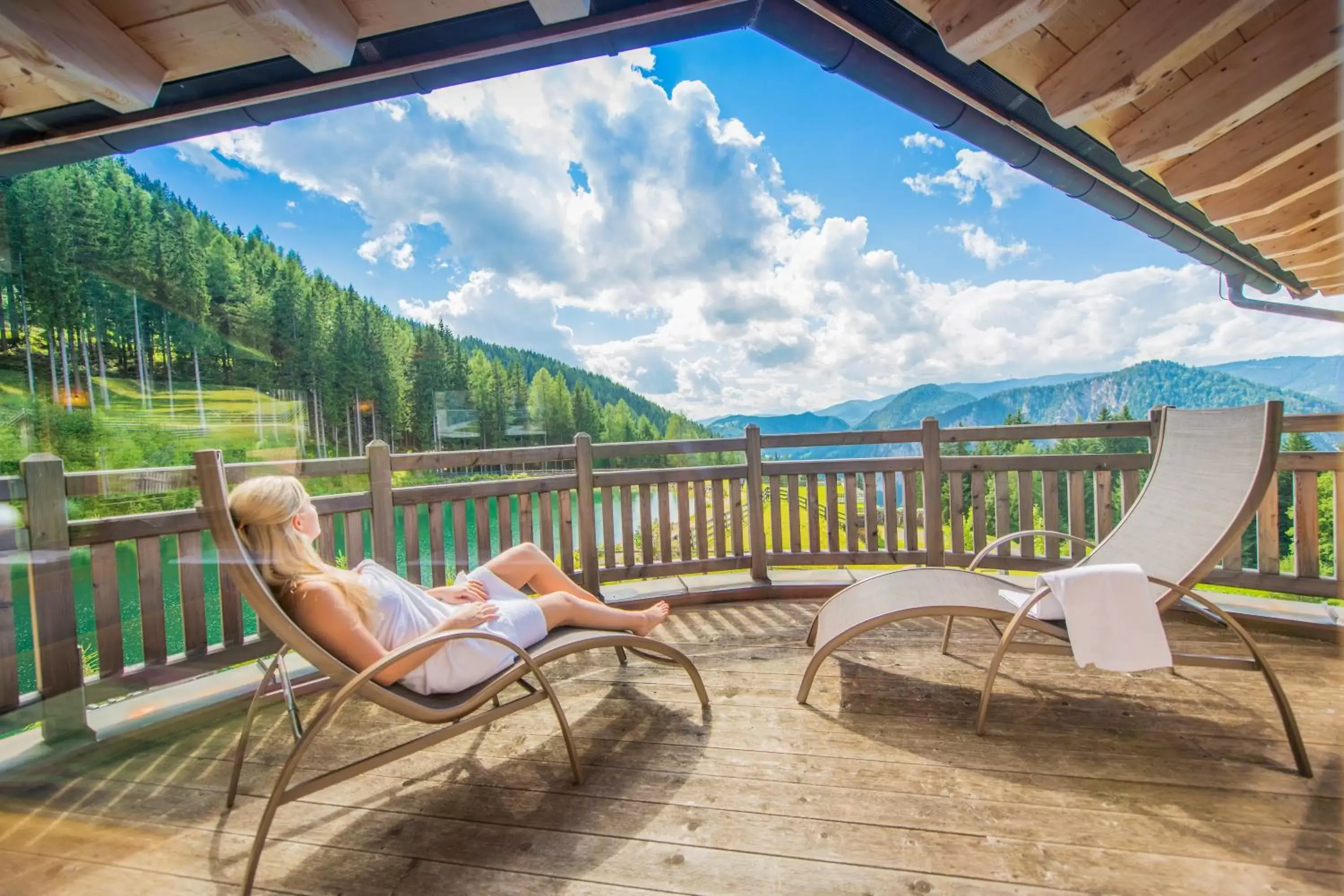 Lake view, Patio/Outdoor Area in Almwelt Austria