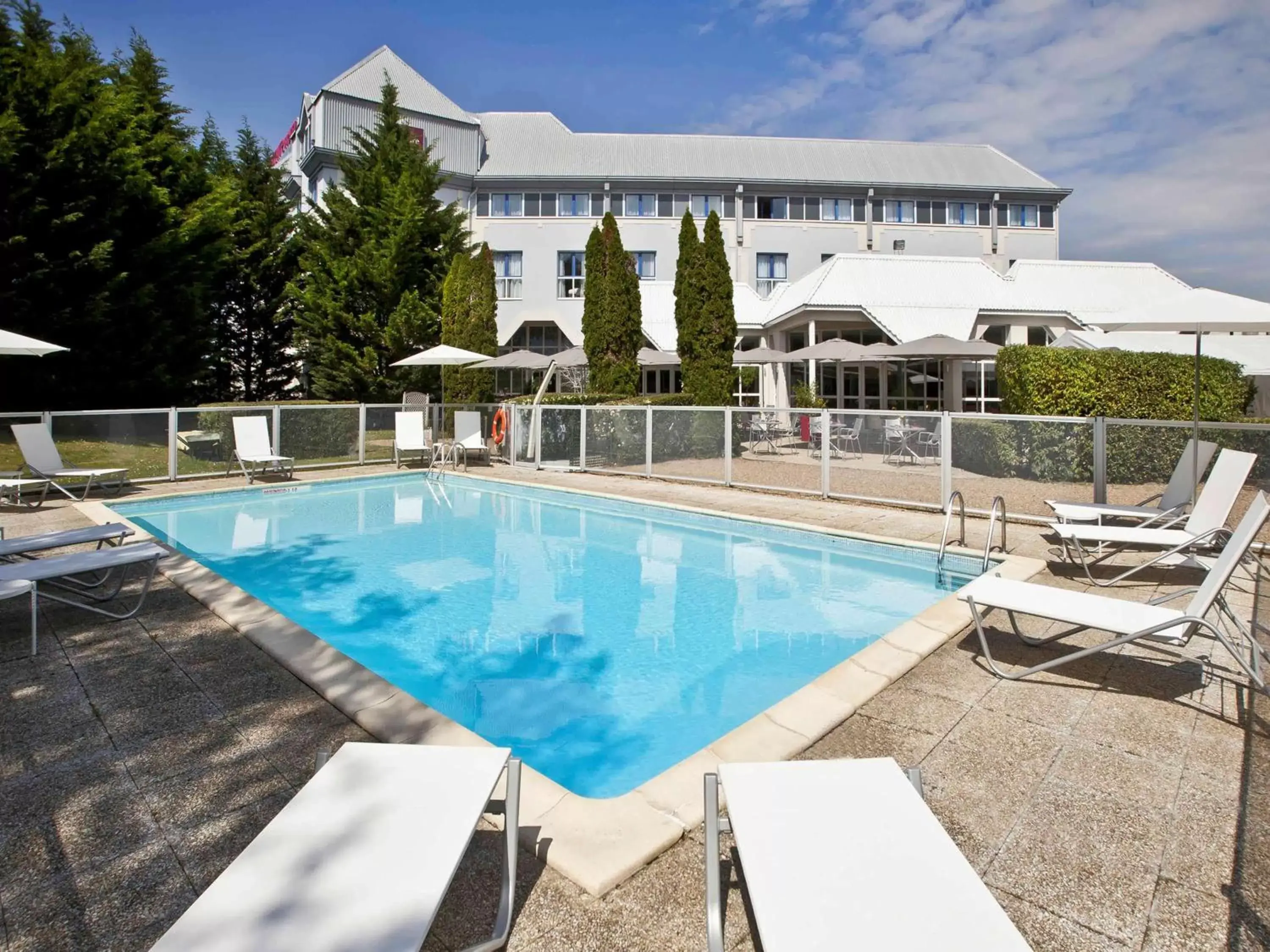 Pool view, Property Building in Mercure Tours Nord
