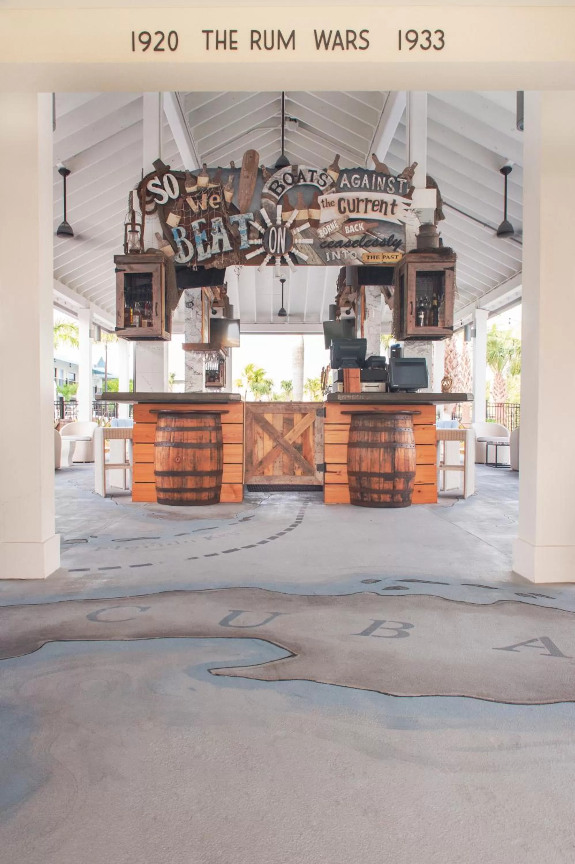 Lounge or bar in The Gates Hotel Key West