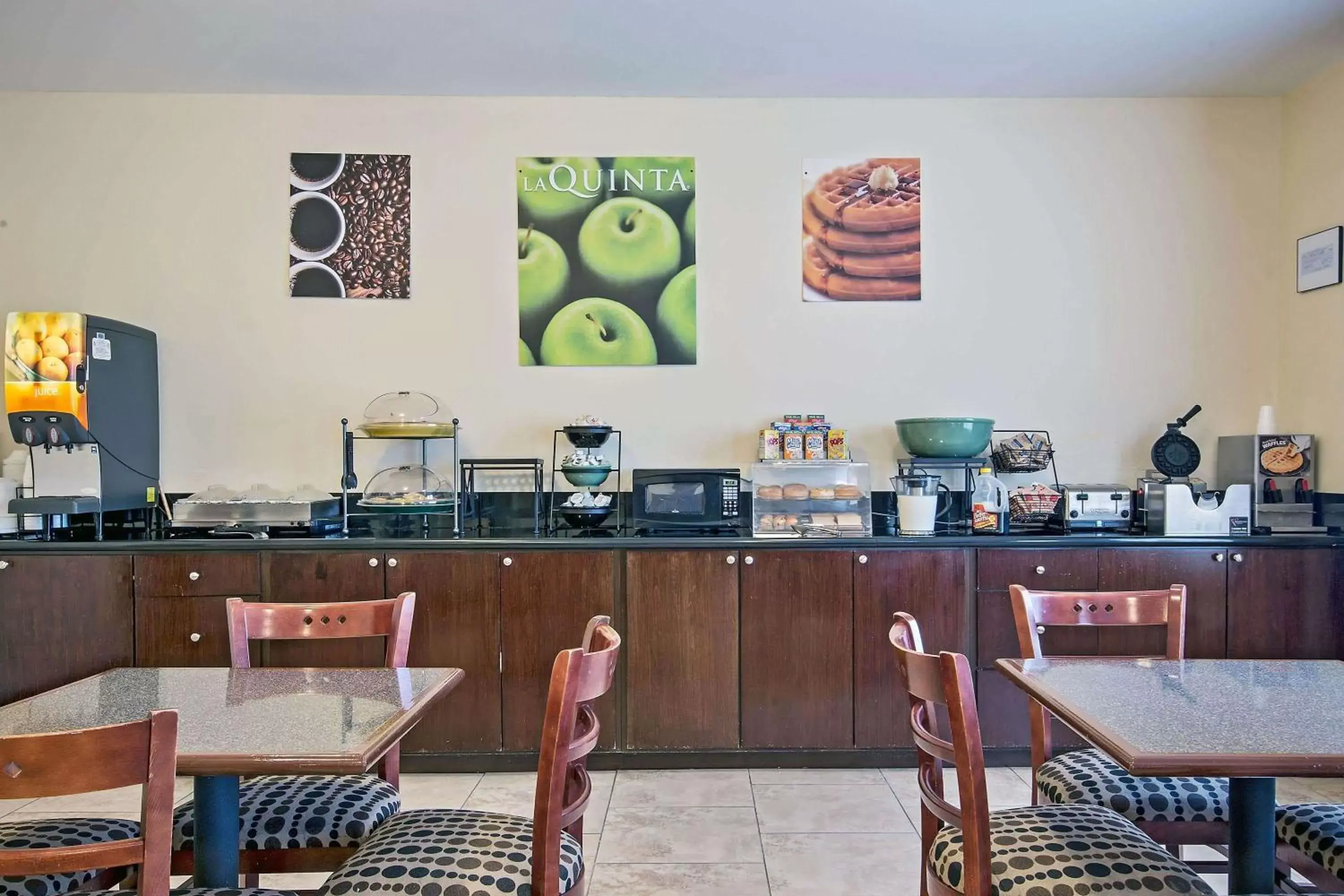 Restaurant/Places to Eat in La Quinta by Wyndham Morgan City