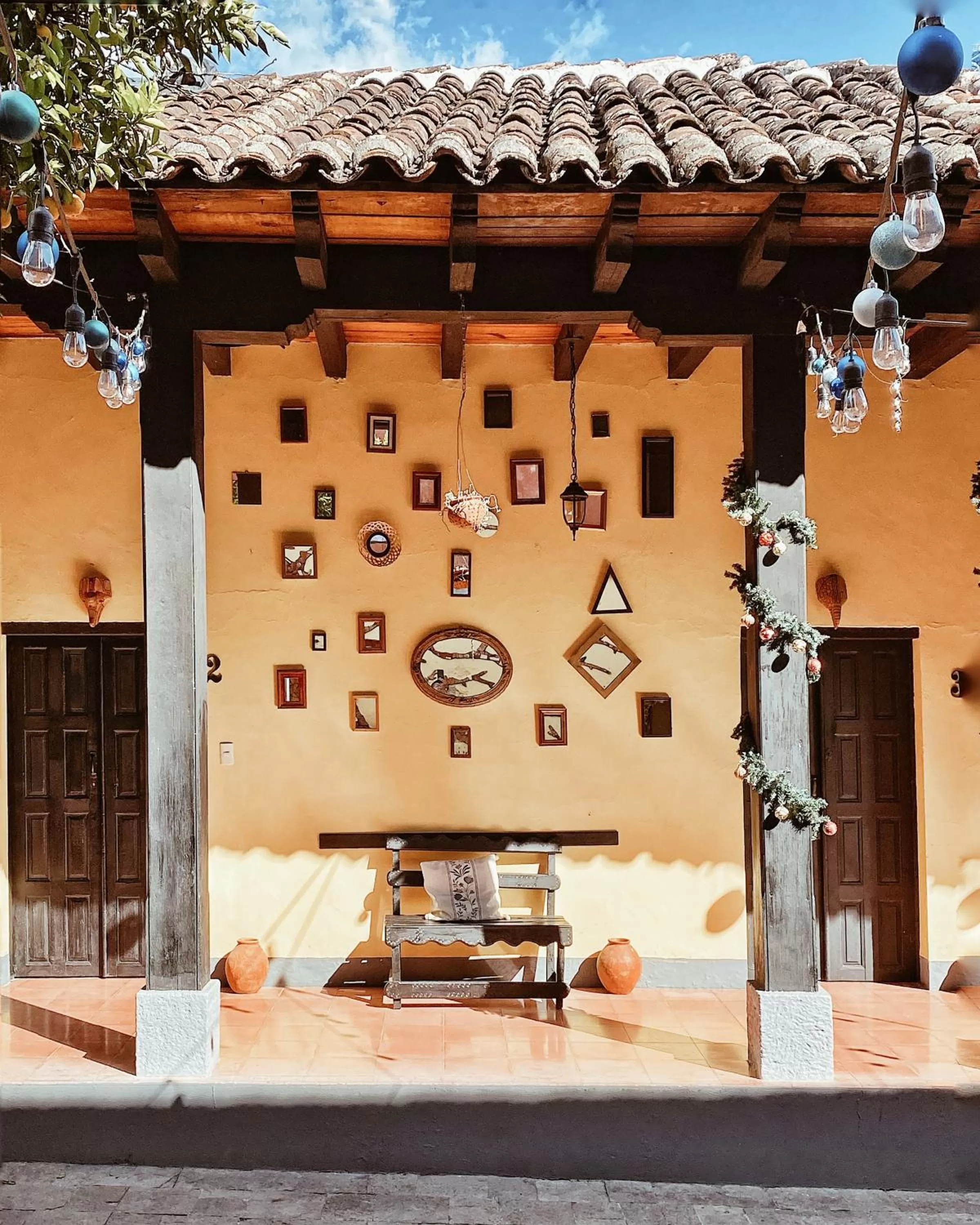 Property building in El Naranjo Hotel Finca Urbana