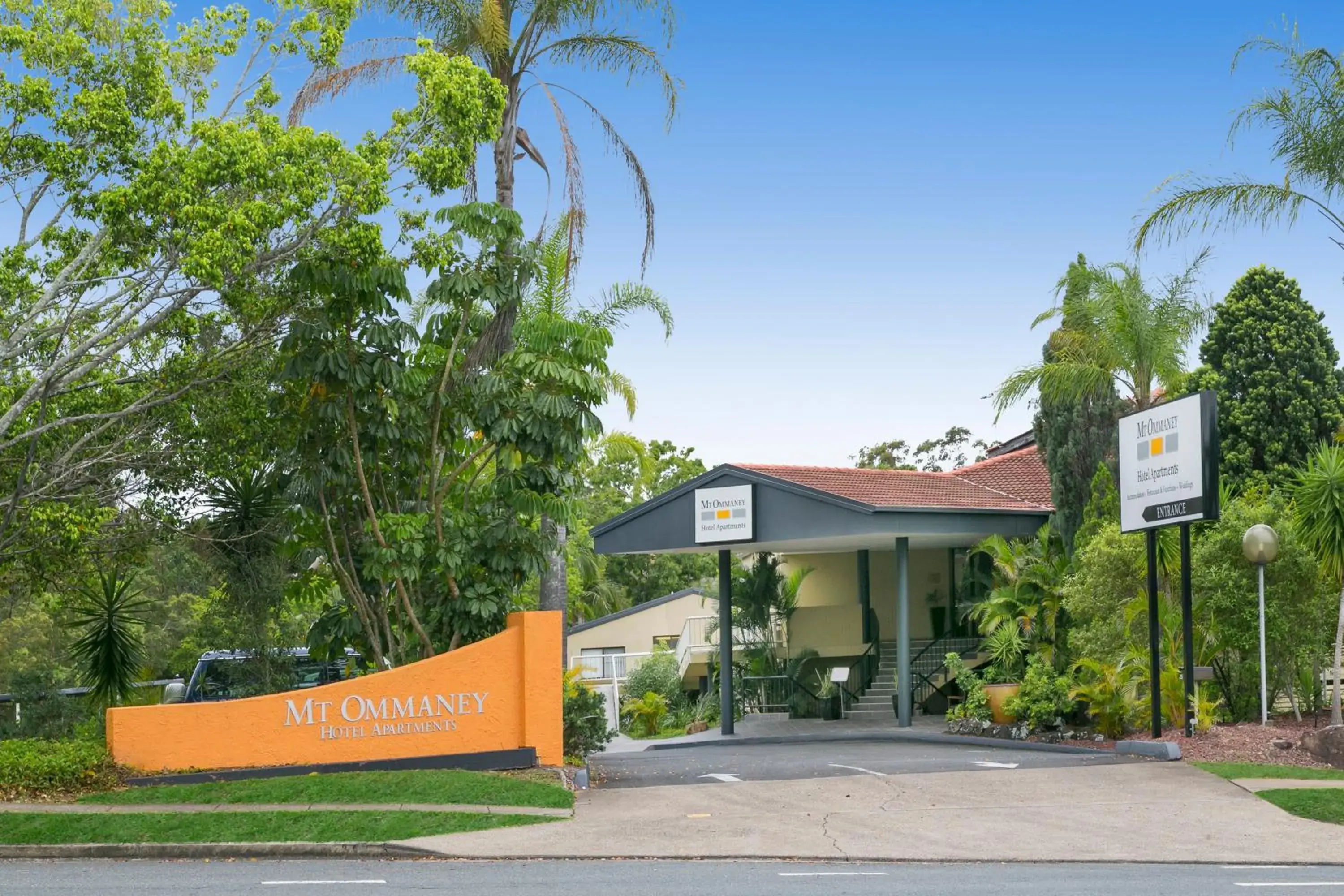 Street view, Property Building in Mt Ommaney Hotel Apartments