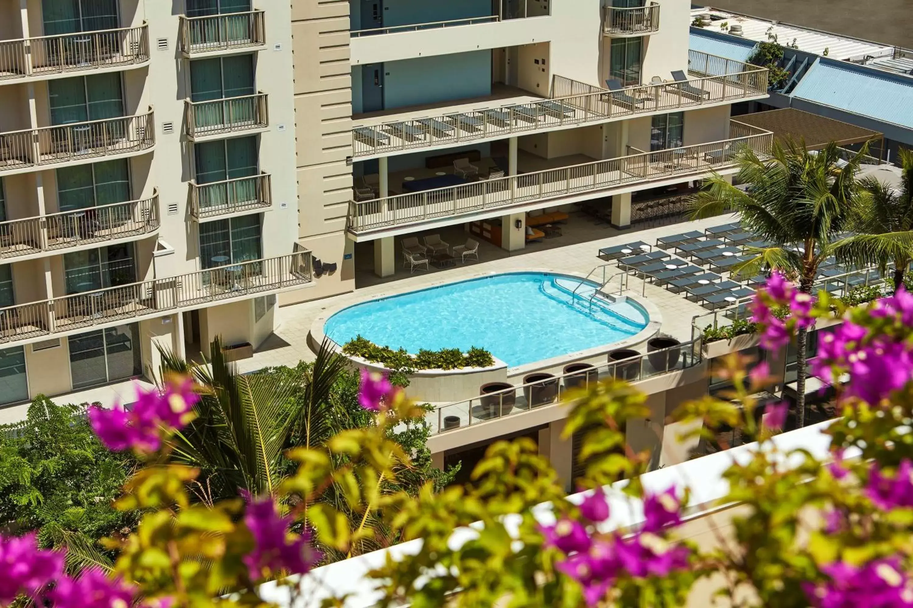 Property building, Pool View in Hilton Garden Inn Waikiki Beach