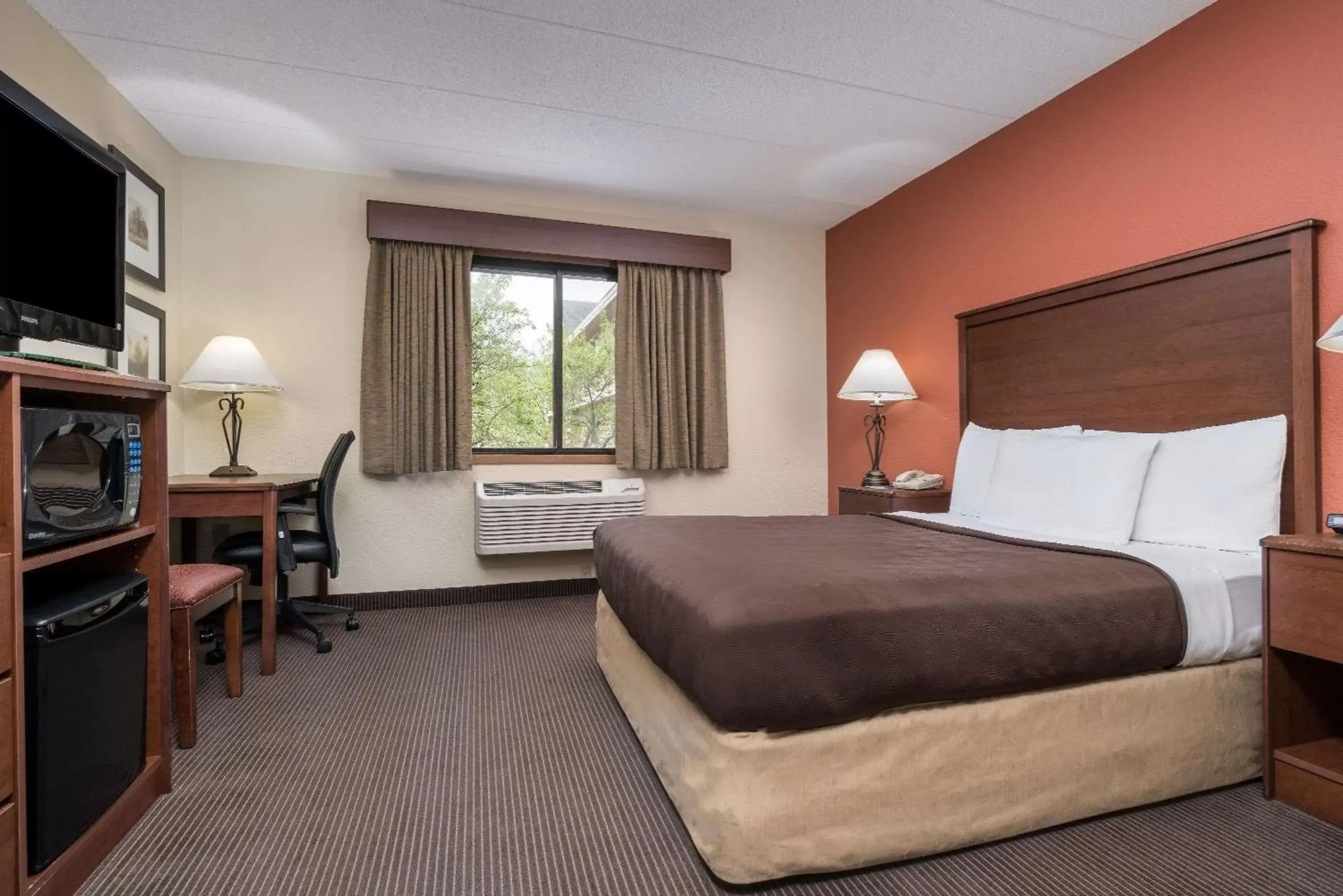 Photo of the whole room, Bed in AmericInn by Wyndham Tofte Near Lake Superior
