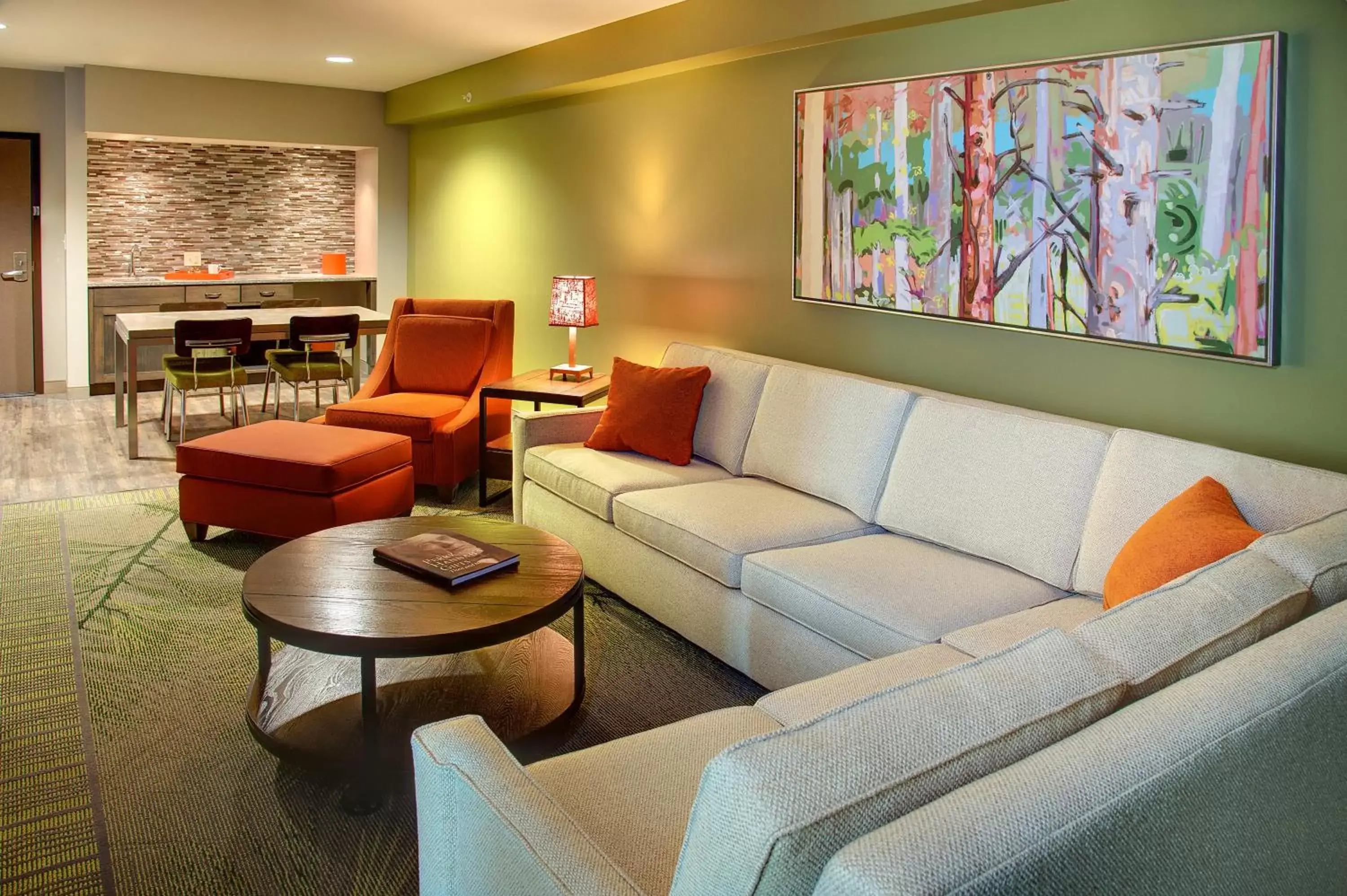 Photo of the whole room, Seating Area in Hotel Indigo Traverse City, an IHG Hotel