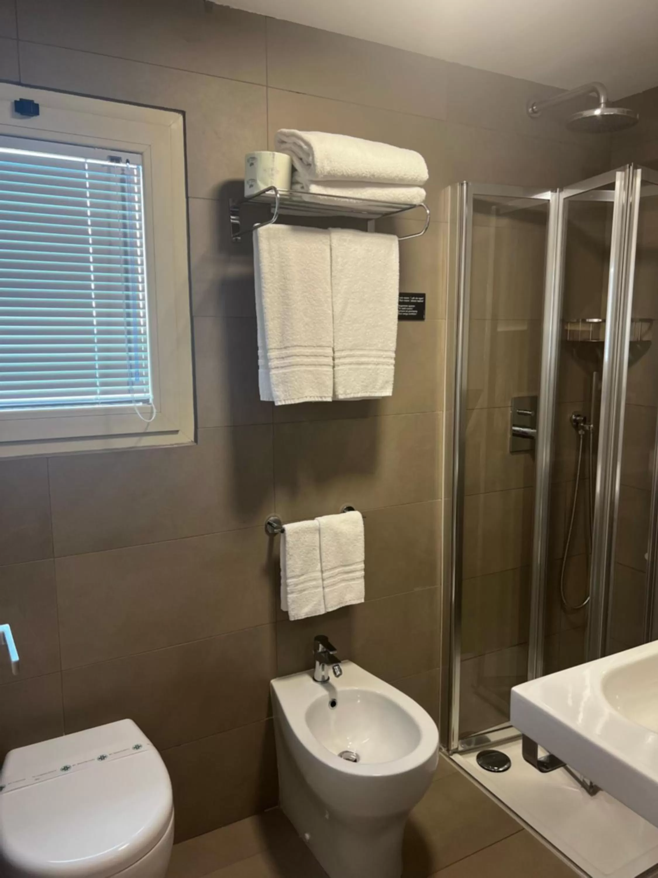 Bathroom in JO Hotel