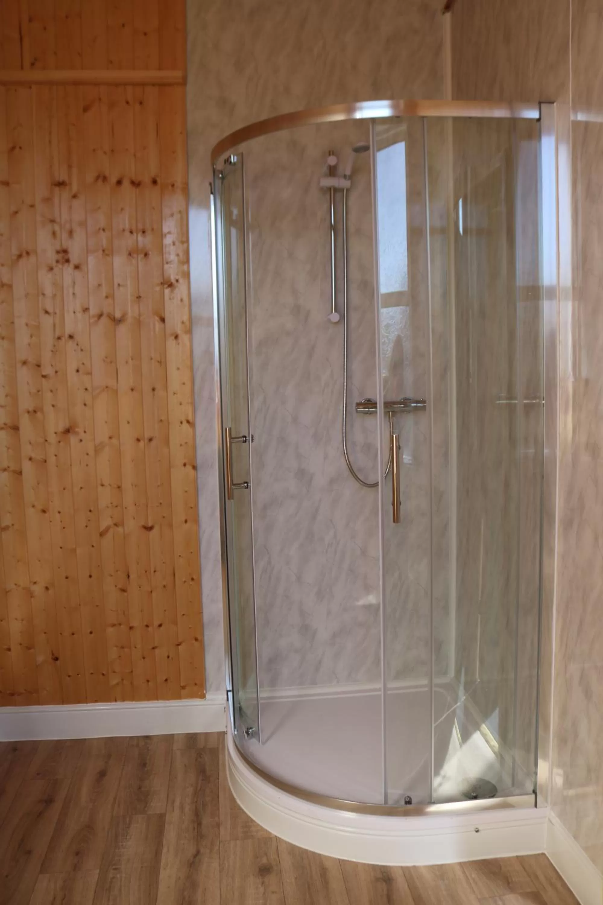 Bathroom in Lennard House