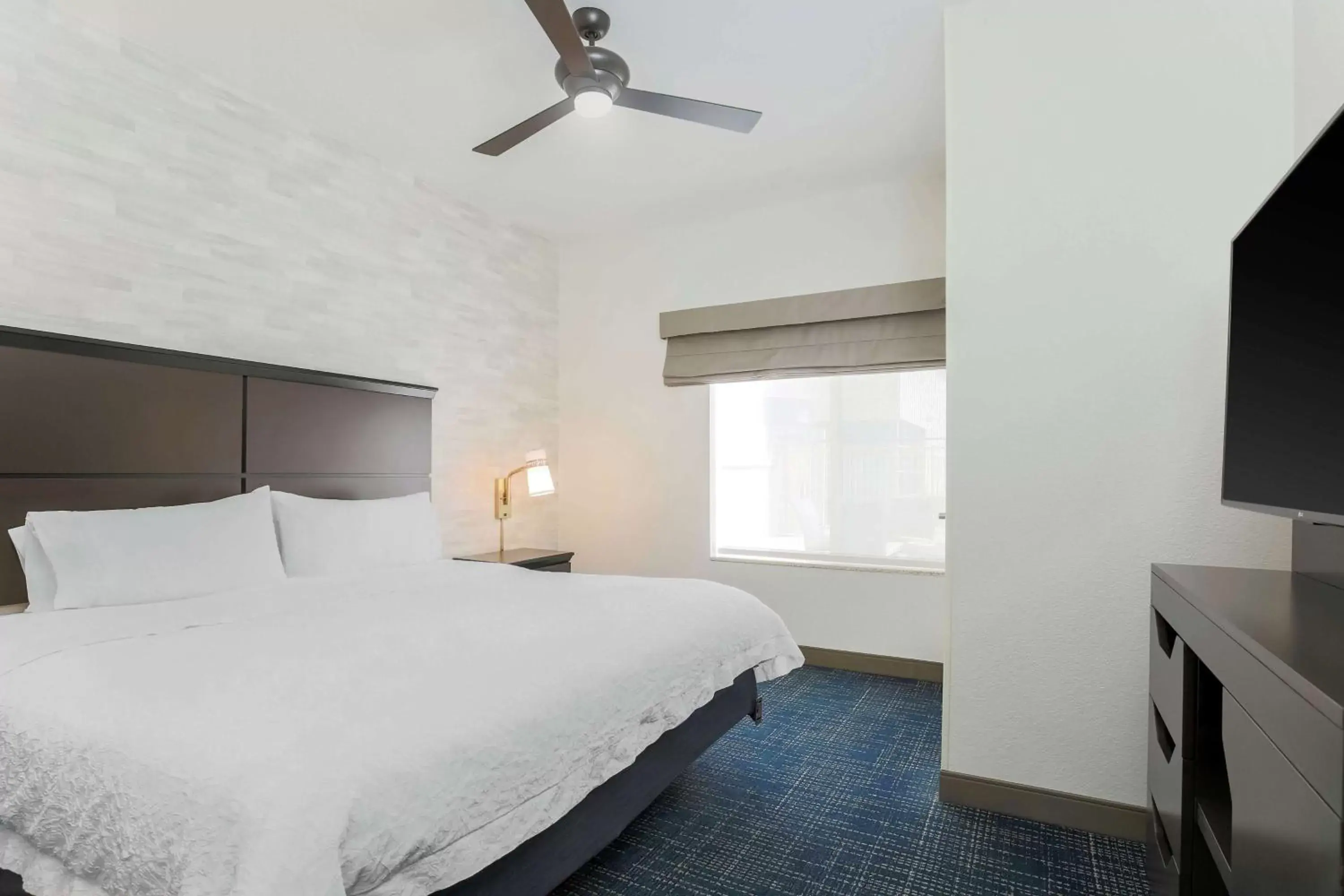 Bedroom, Bed in Hampton Inn & Suites Denver Tech Center