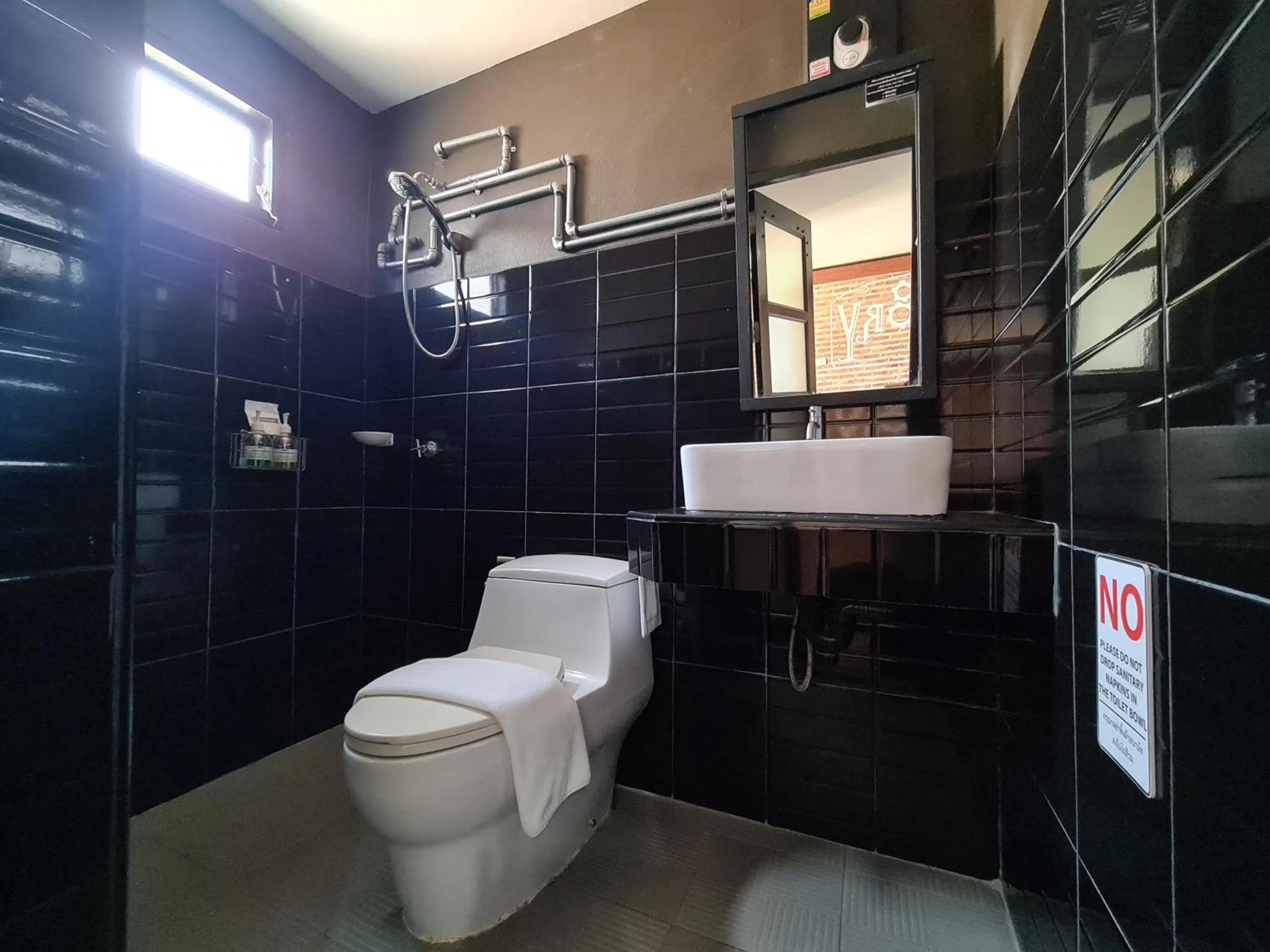 Bathroom in The 8 Factory Hotel Phitsanulok