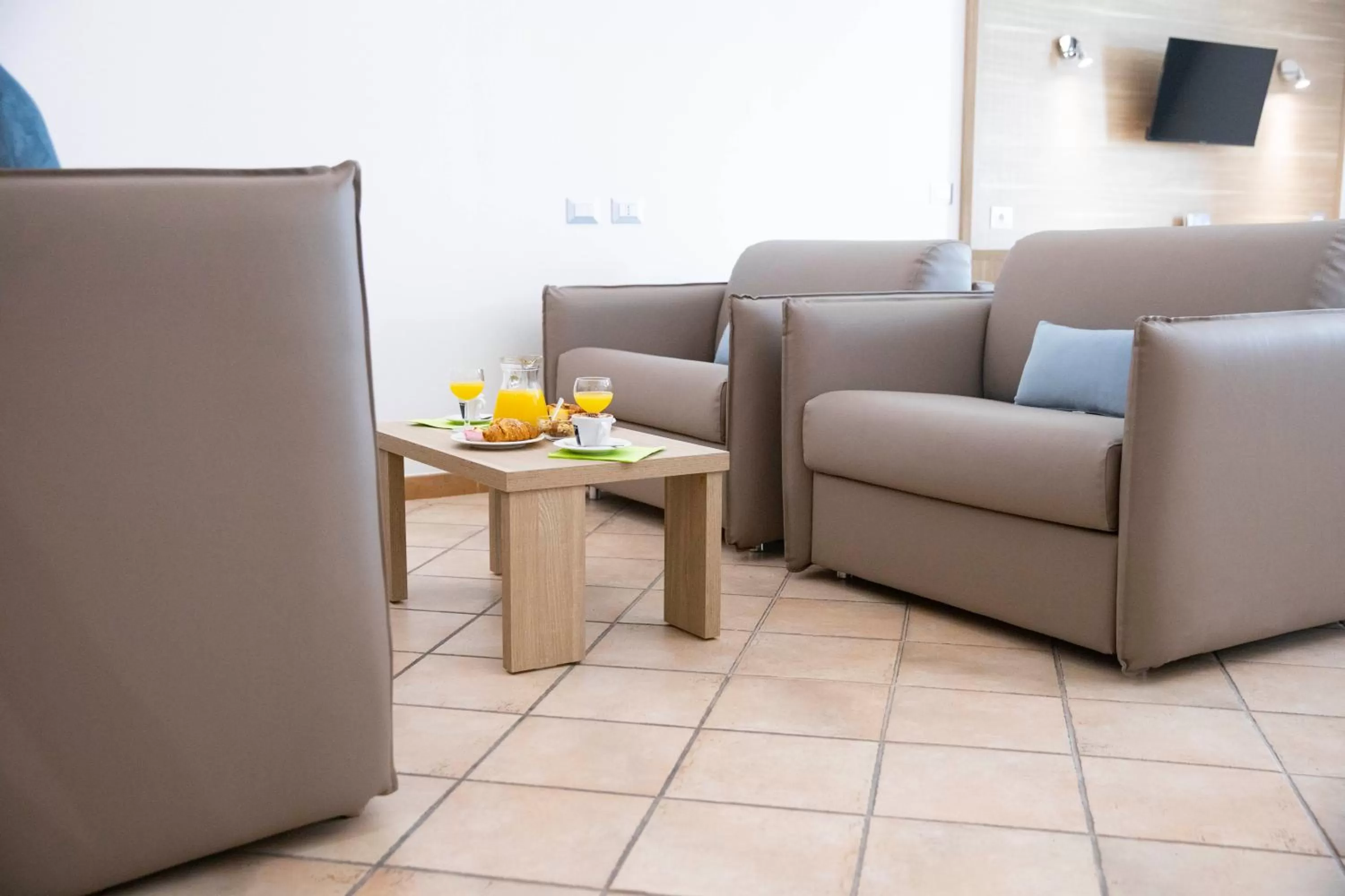 Living room in Pegasus Hotel