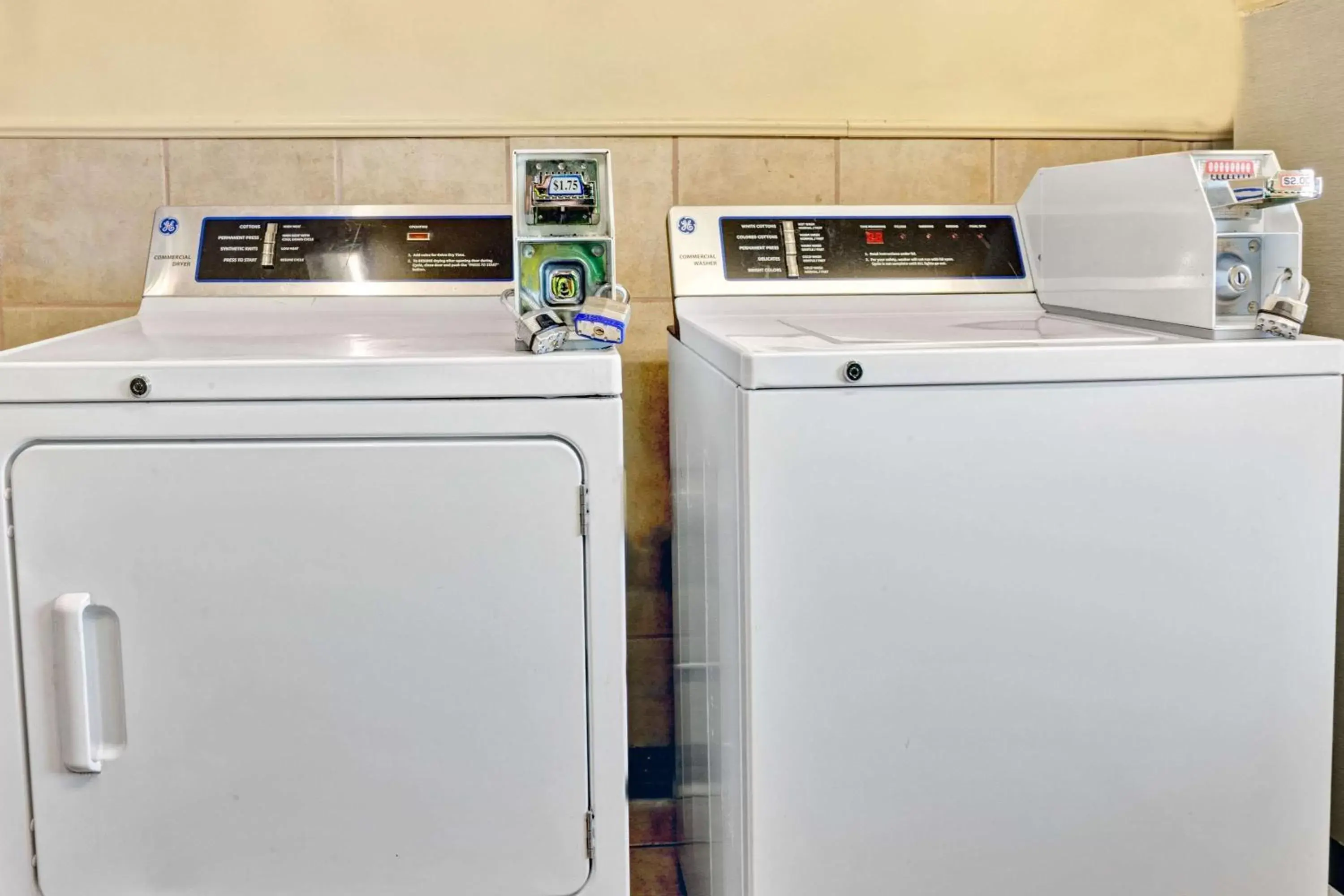 washing machine, Kitchen/Kitchenette in Days Inn by Wyndham Louisville Airport Fair and Expo Center
