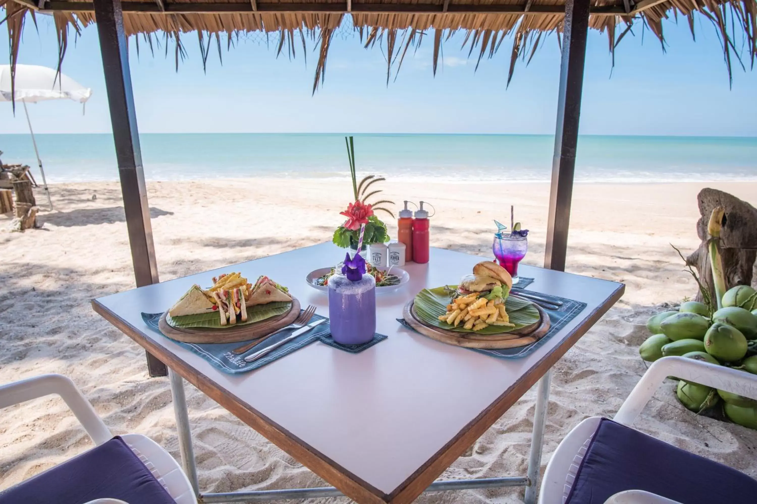 Restaurant/places to eat in ThaiLife Wellness & Meditation Resort- SHA Plus Restaurant/places to eat in ThaiLife Wellness & Meditation Resort- SHA Plus