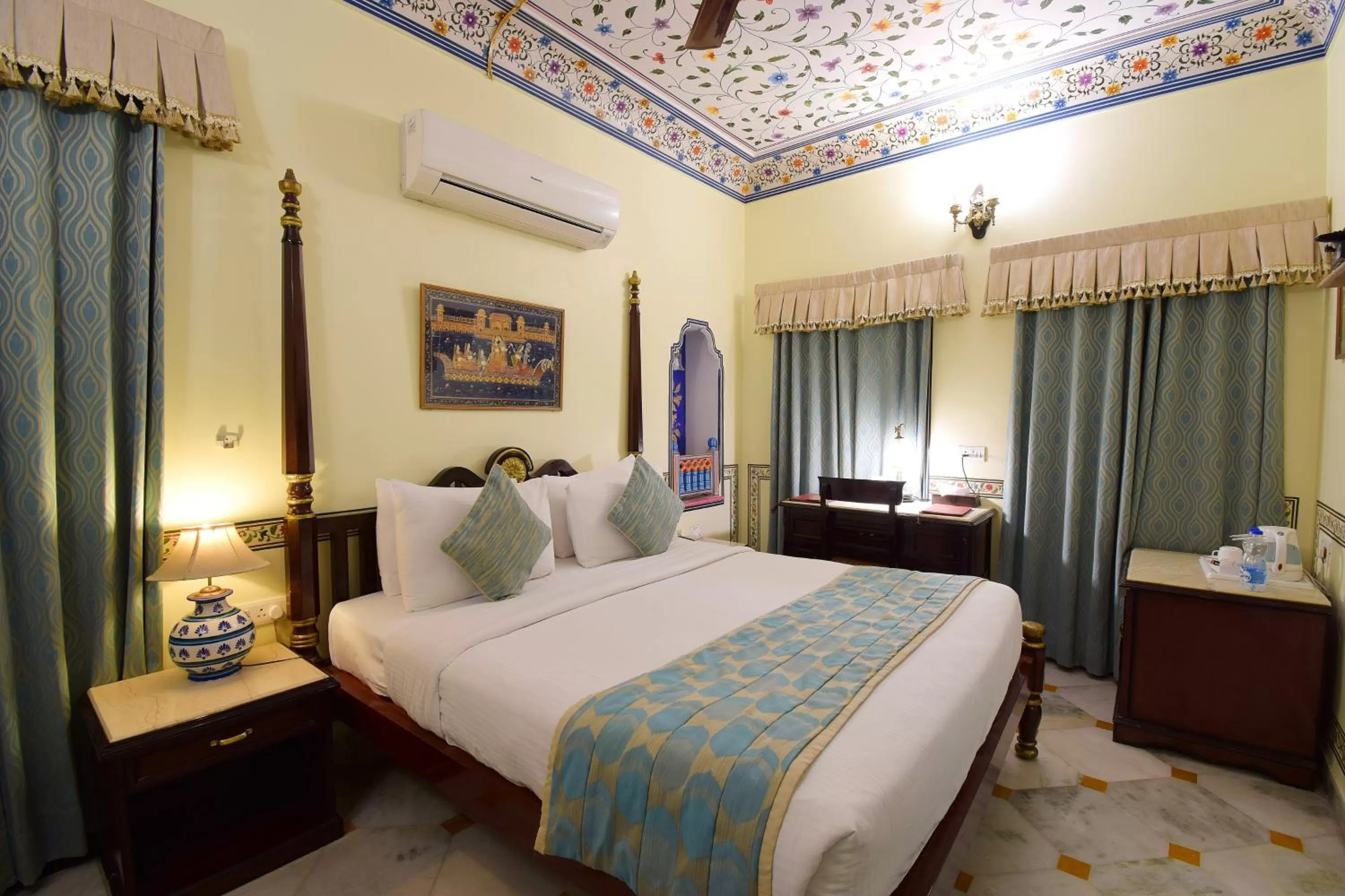 Photo of the whole room, Bed in Umaid Bhawan - A Heritage Style Boutique Hotel
