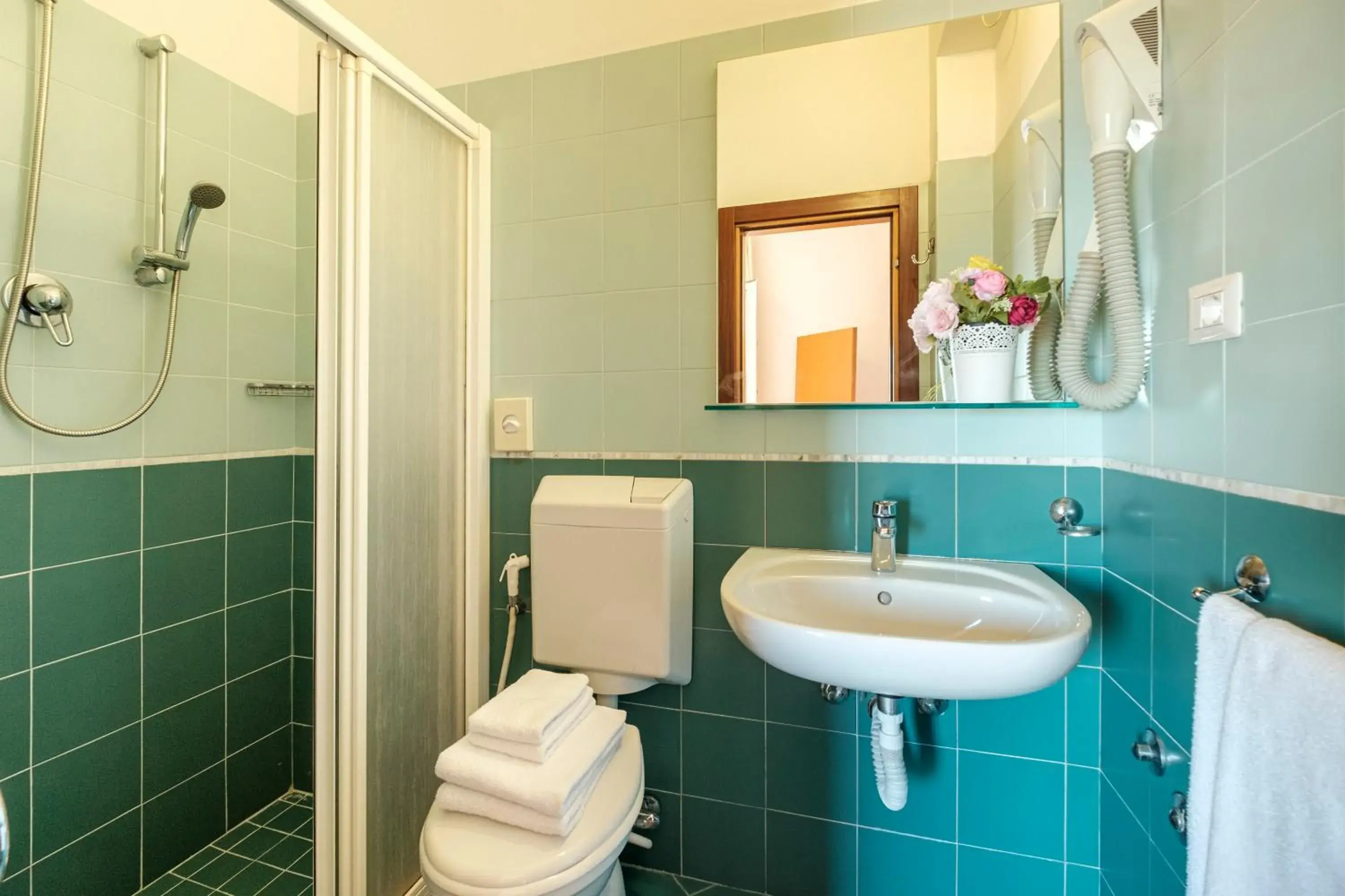 Bathroom in Hotel Oceanic