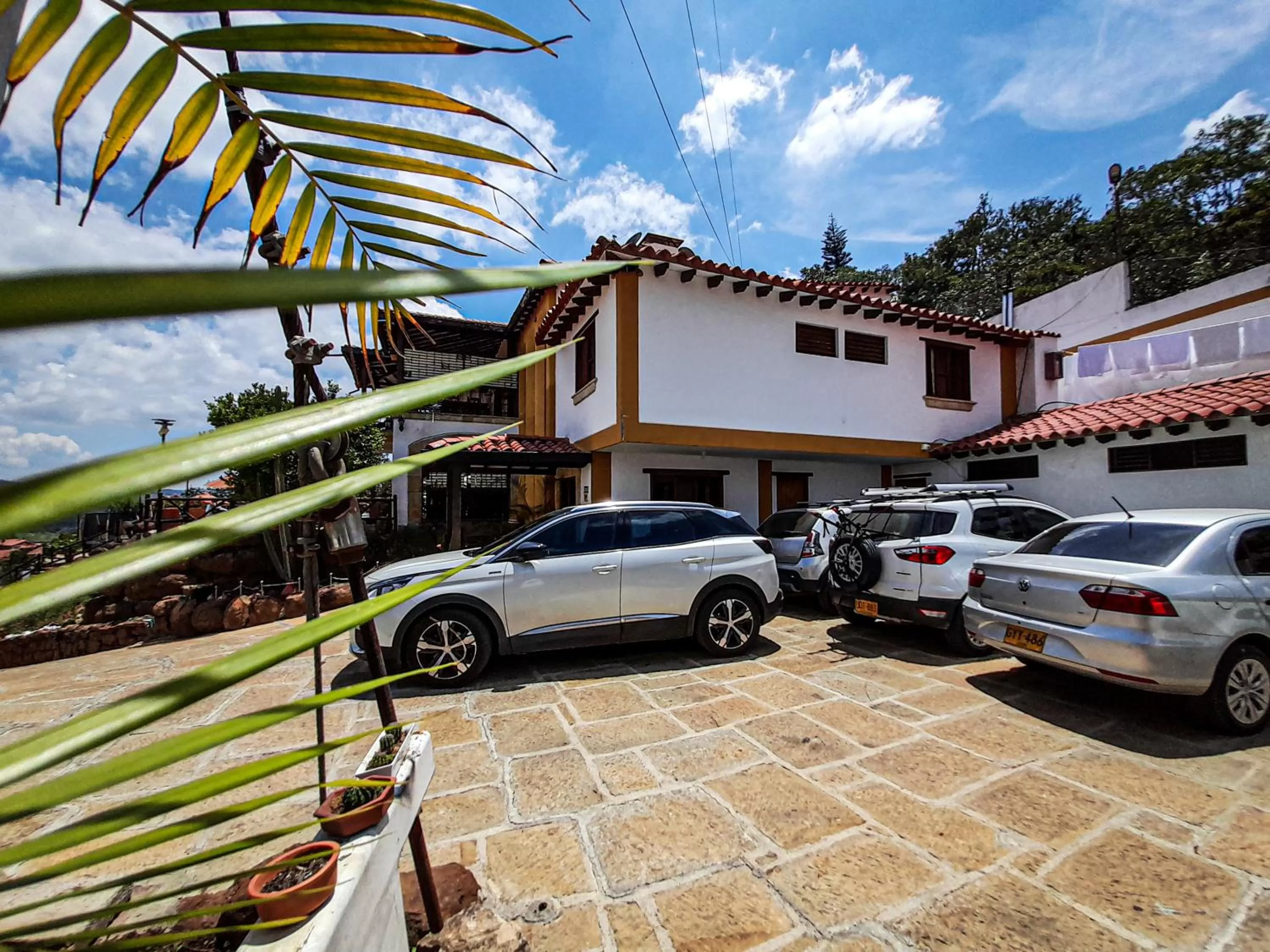 Parking in Hotel Las Rocas Resort Villanueva