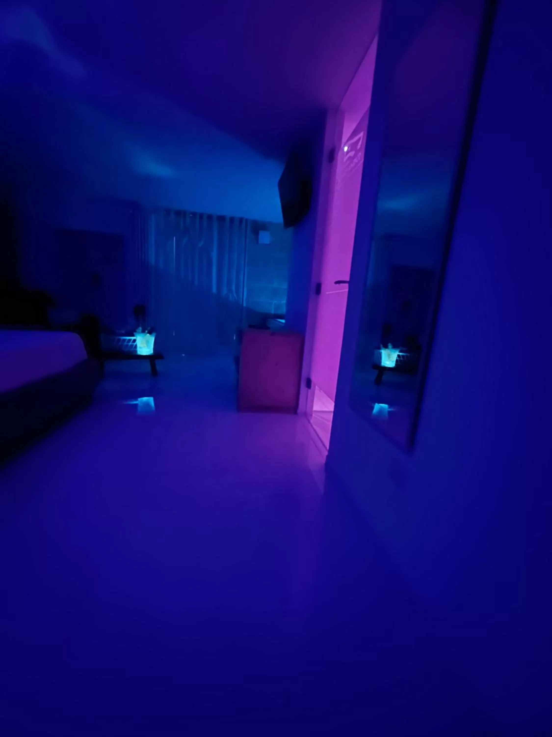 Inner courtyard view, Bed in Recinto antico Sweet Rooms