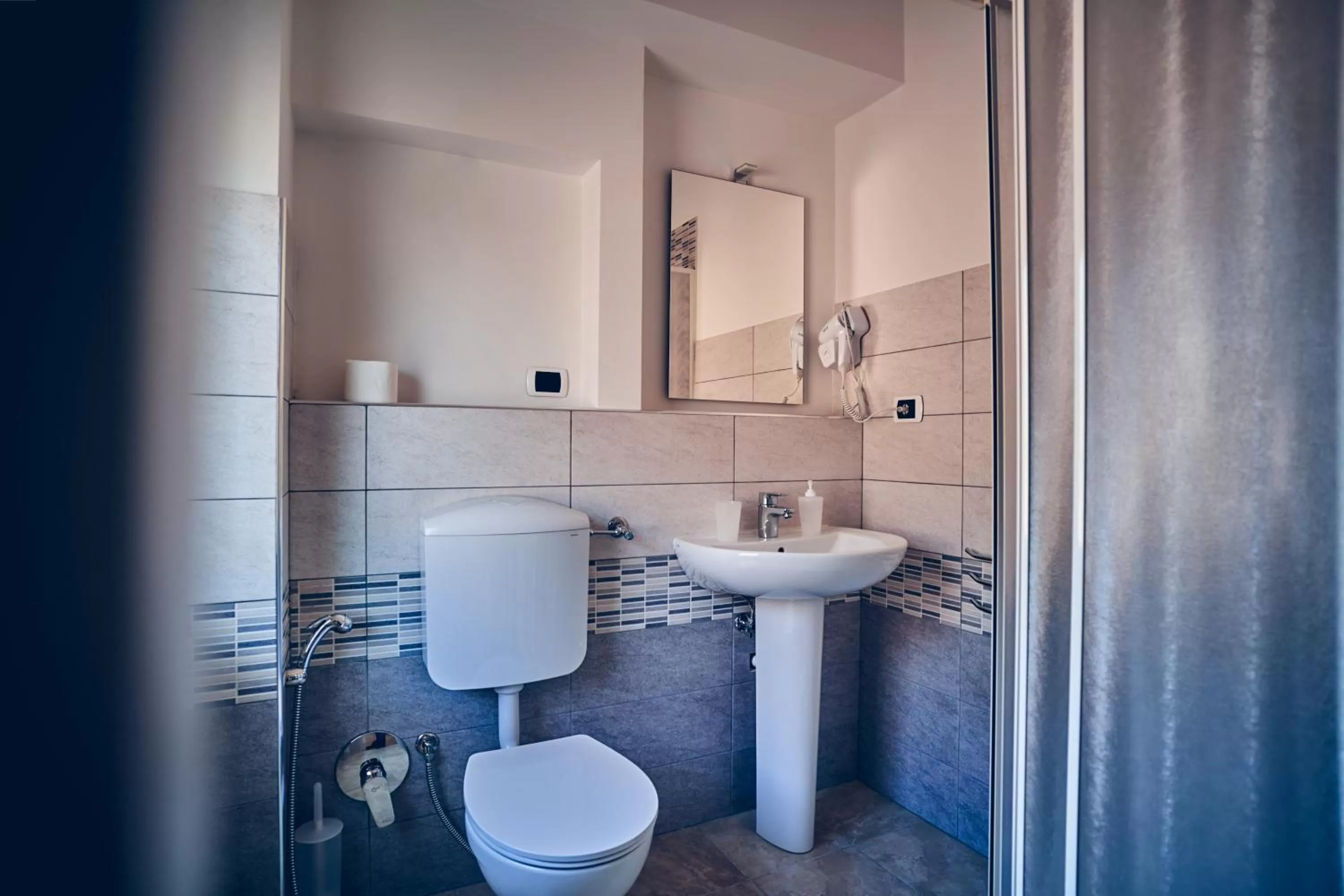 Bathroom in Travelershome 7metri