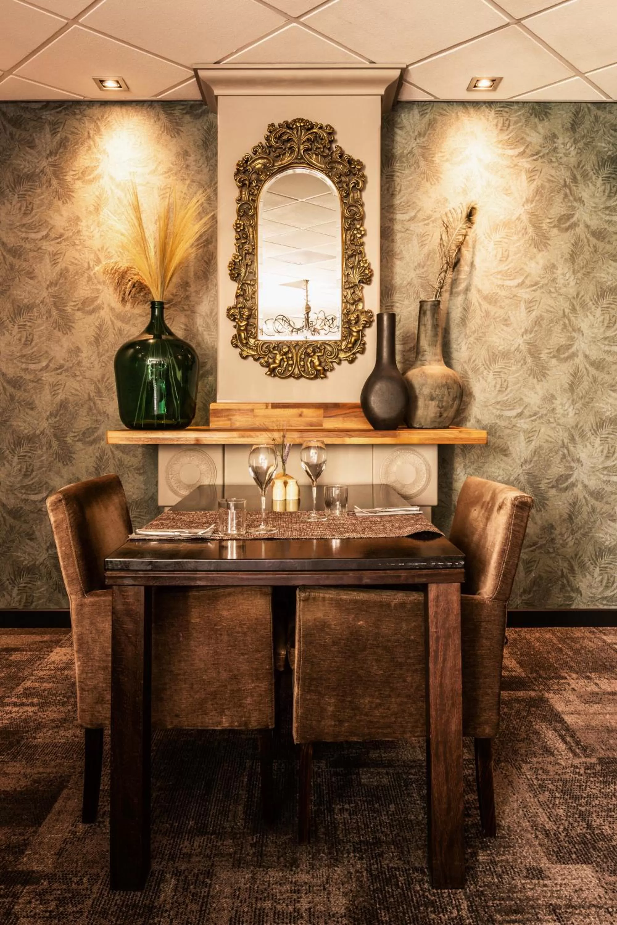 Restaurant/places to eat in De Stobbe hotel & suites