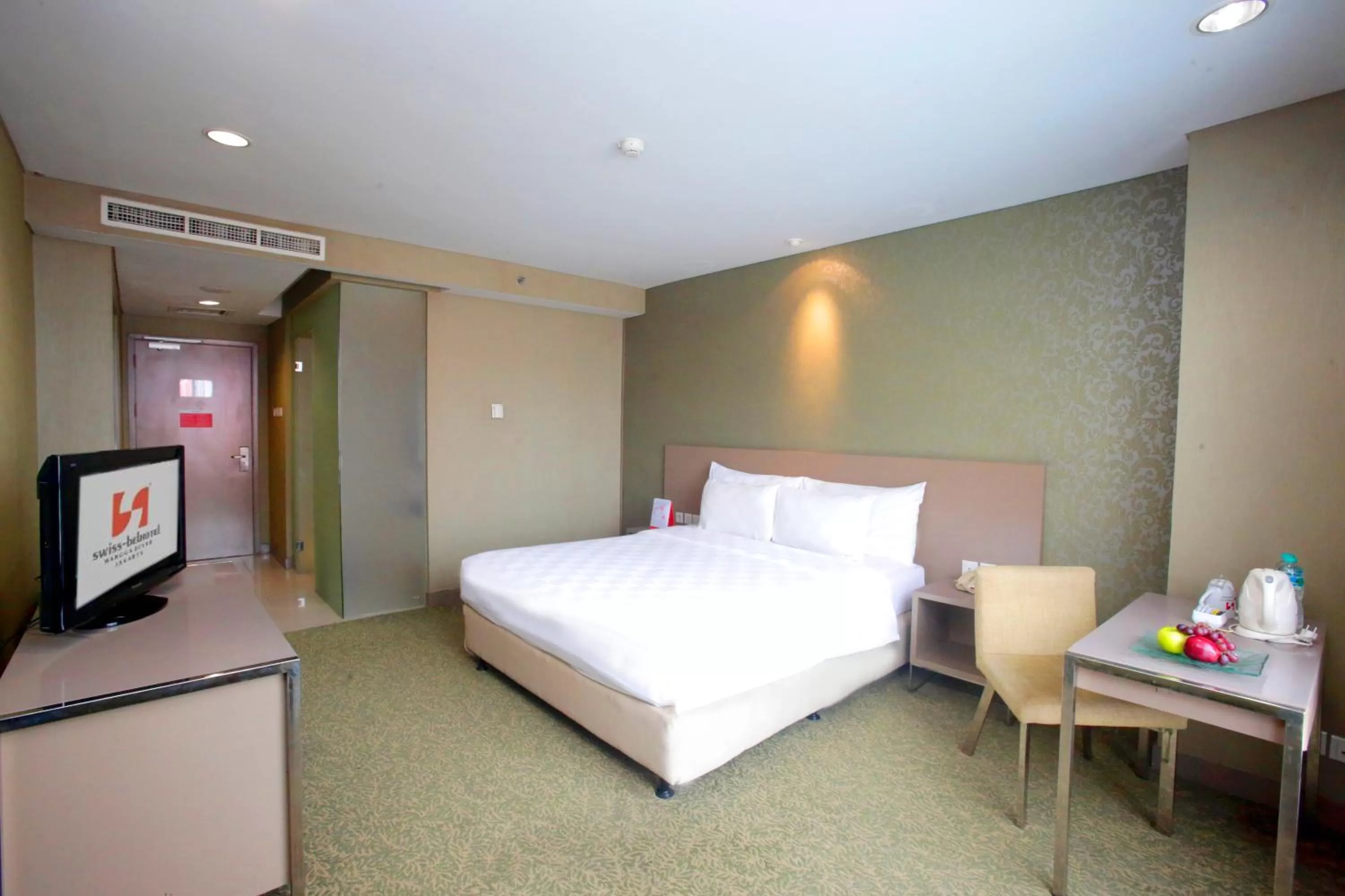 Bed in Swiss-Belhotel Mangga Besar