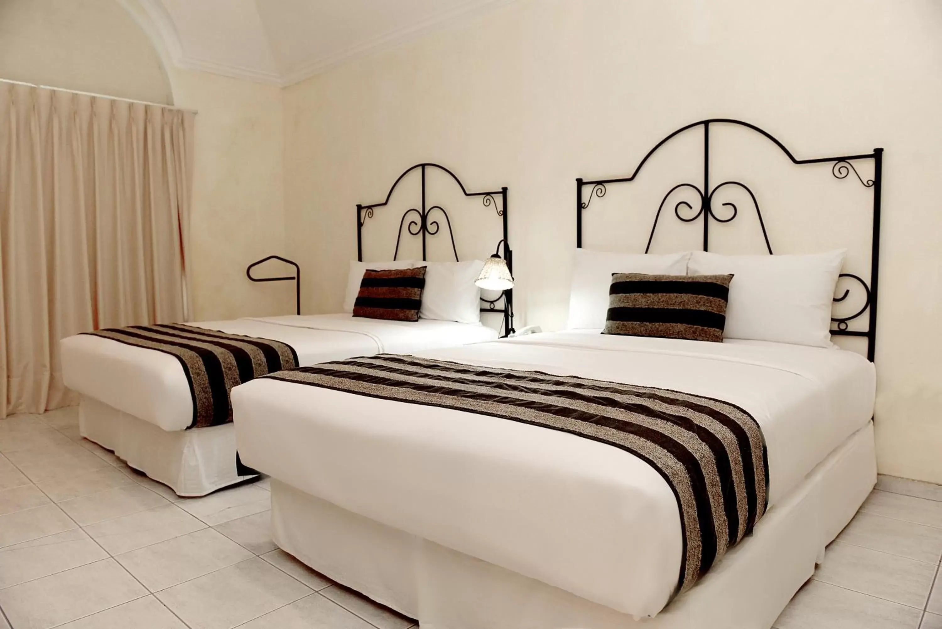 Decorative detail, Bed in Buganvillas Hotel Suites
