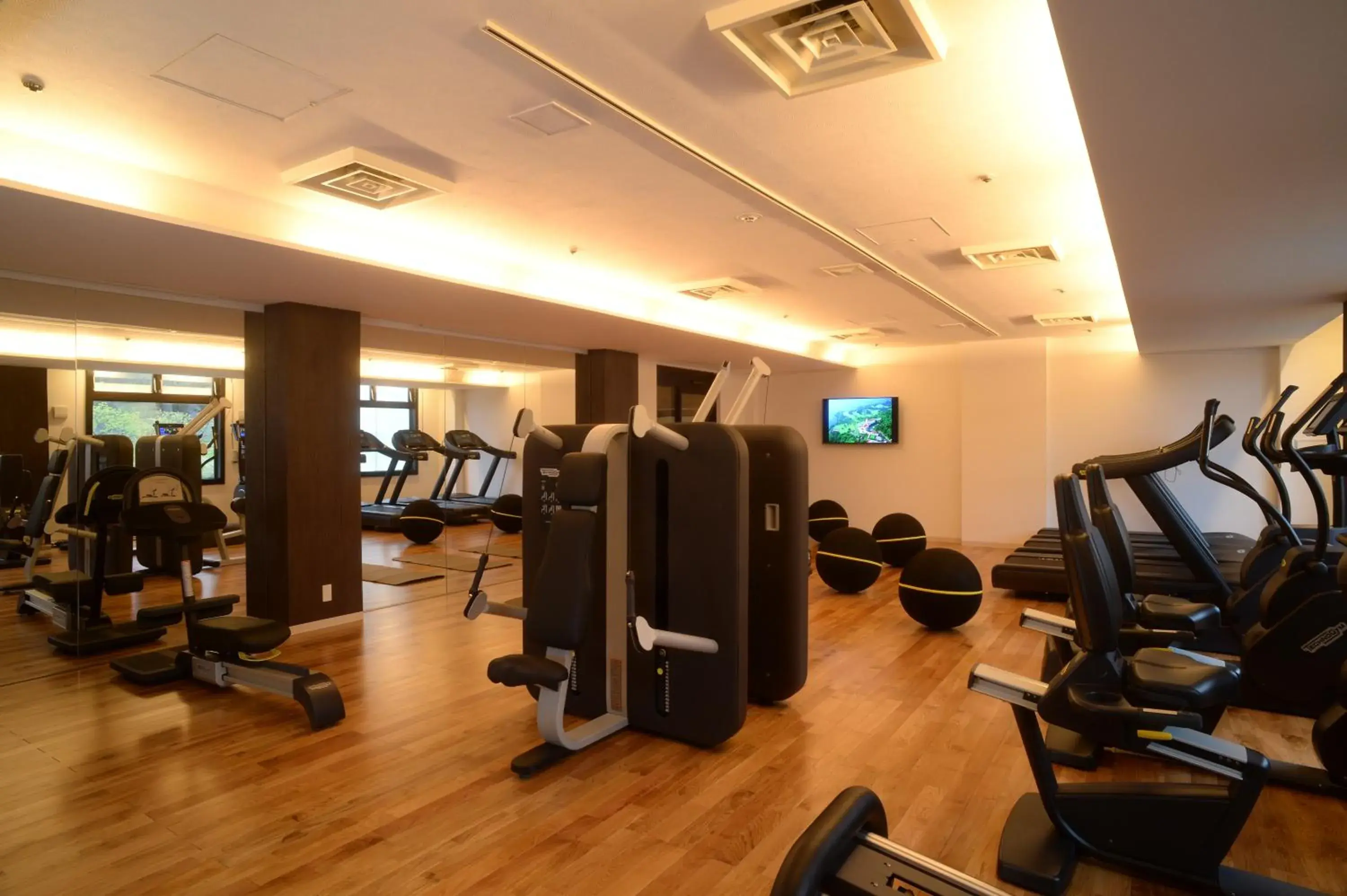 Fitness centre/facilities, Fitness Center/Facilities in Kawana Hotel