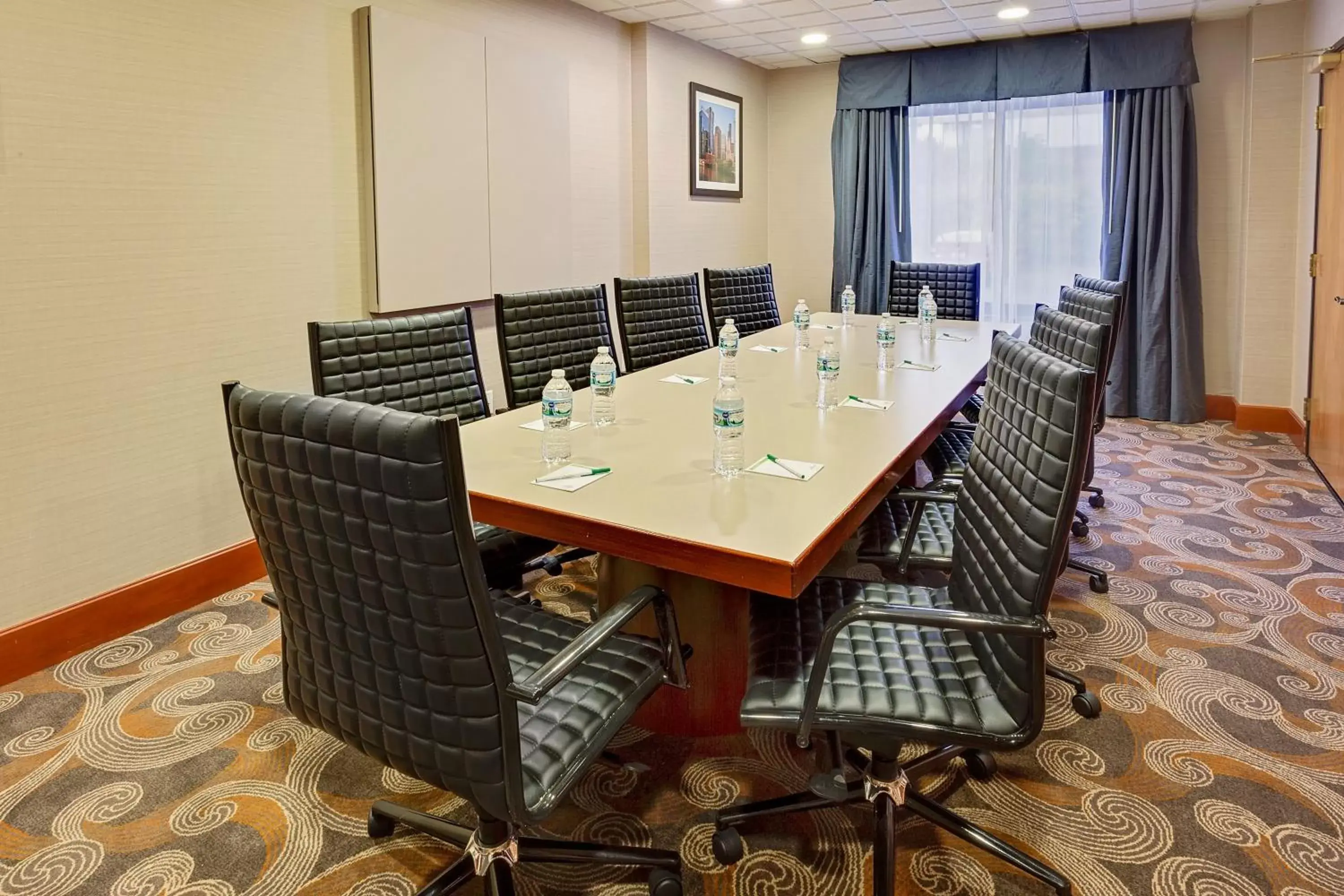 Meeting/conference room in Wingate by Wyndham - Arlington Heights