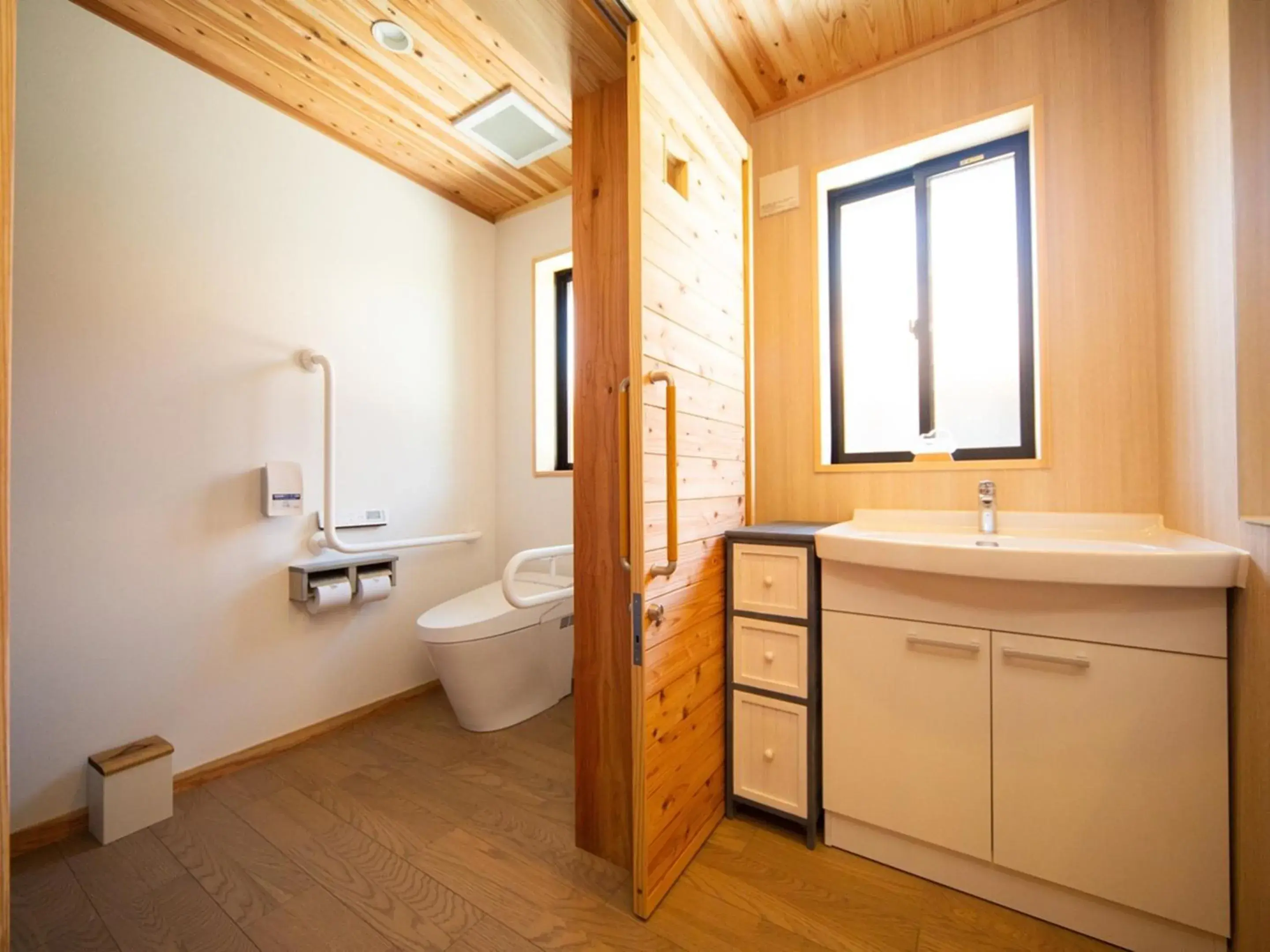 Photo of the whole room, Bathroom in Matsue Forest Park