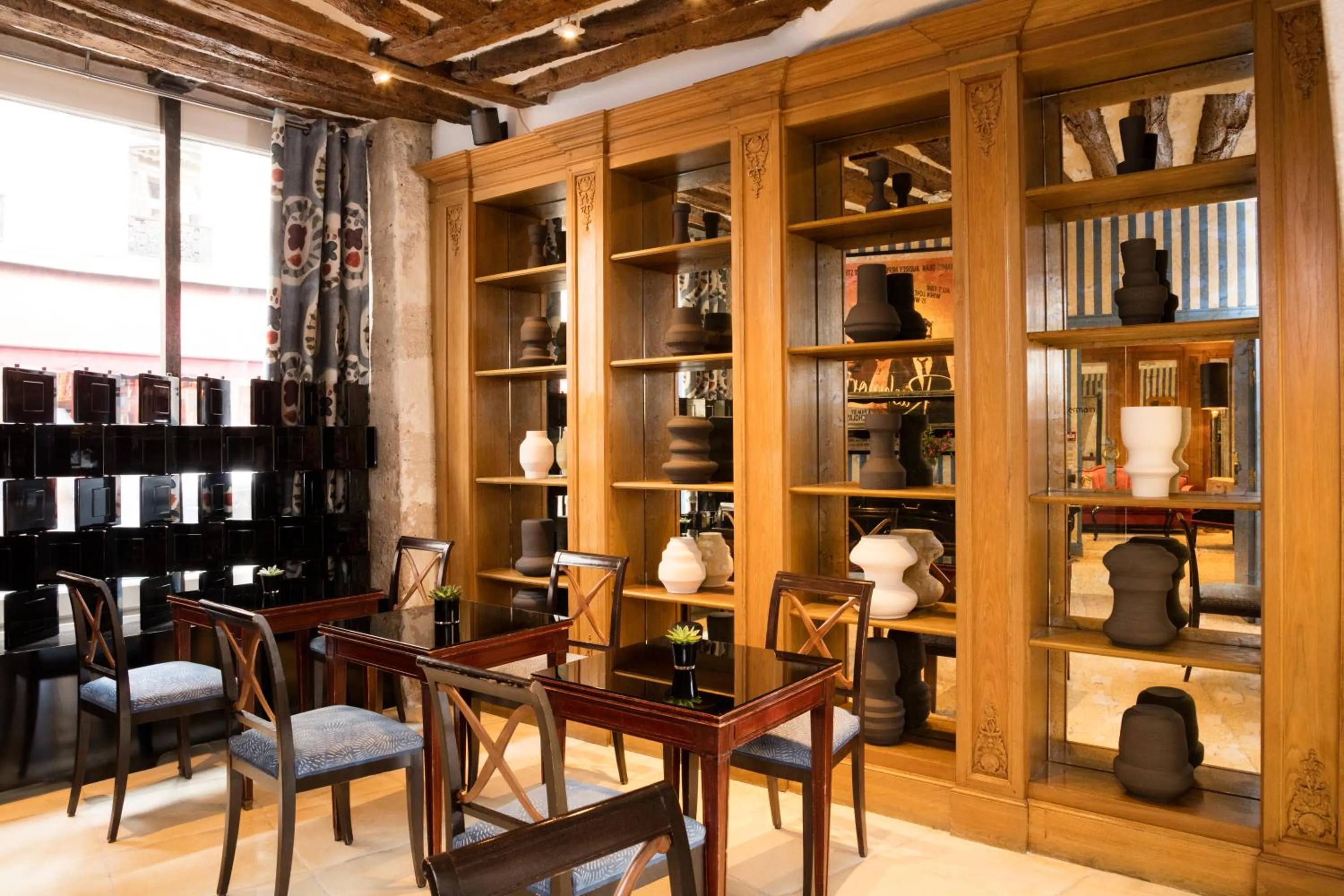 Breakfast in Hôtel Saint Germain