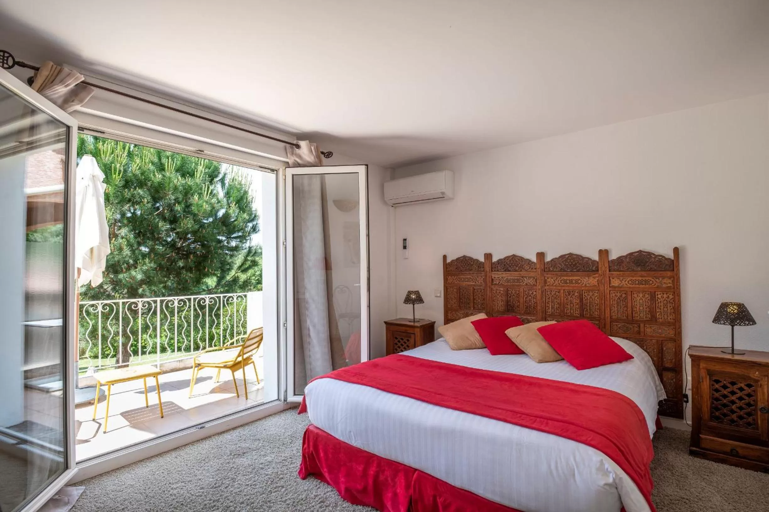 Bed in Les Bastides Saint Paul