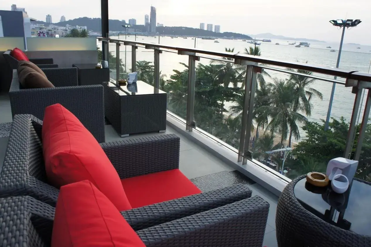Balcony/Terrace in Serenotel Pattaya