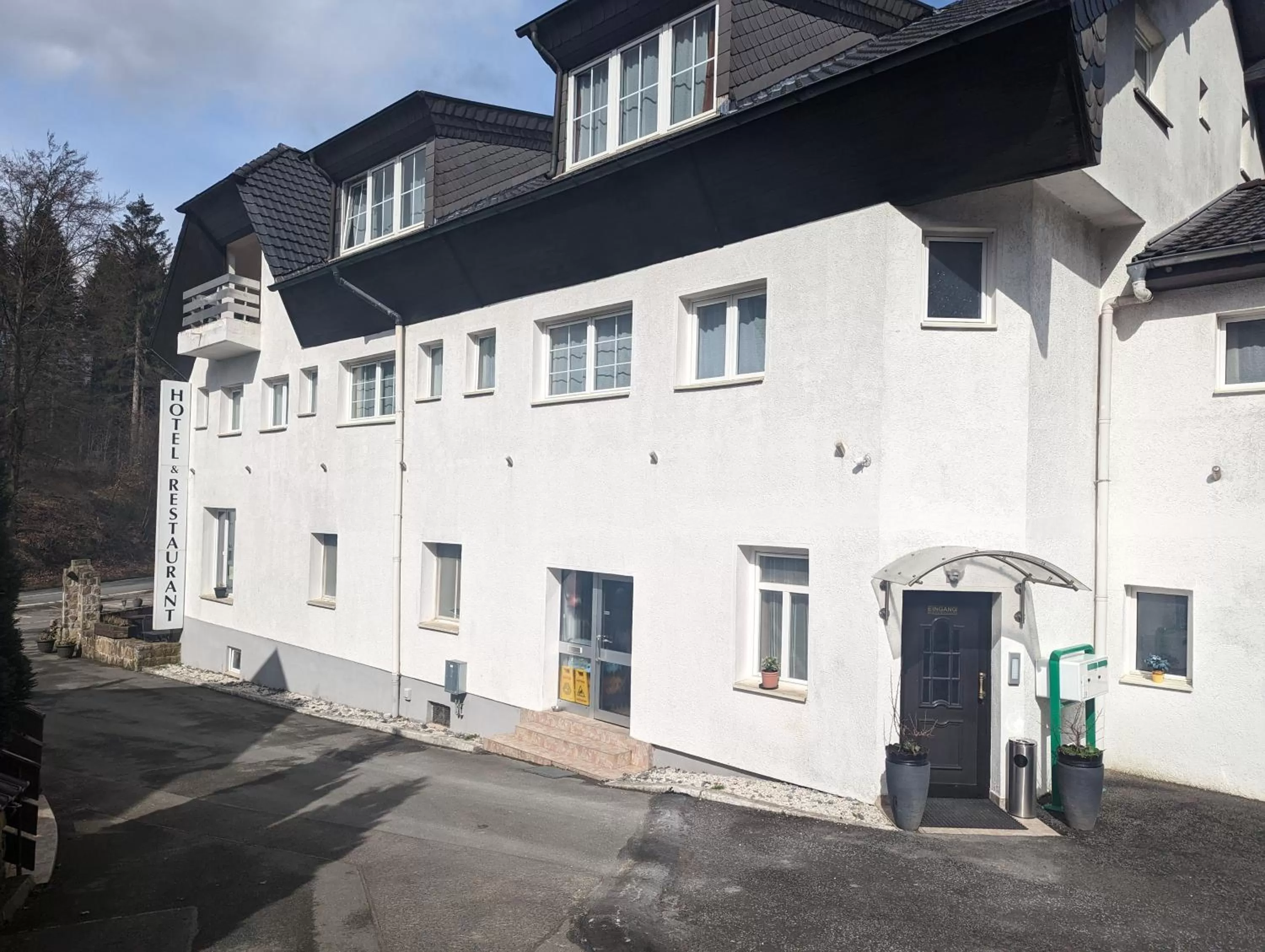 Property Building in Hotel Eiserner Anton