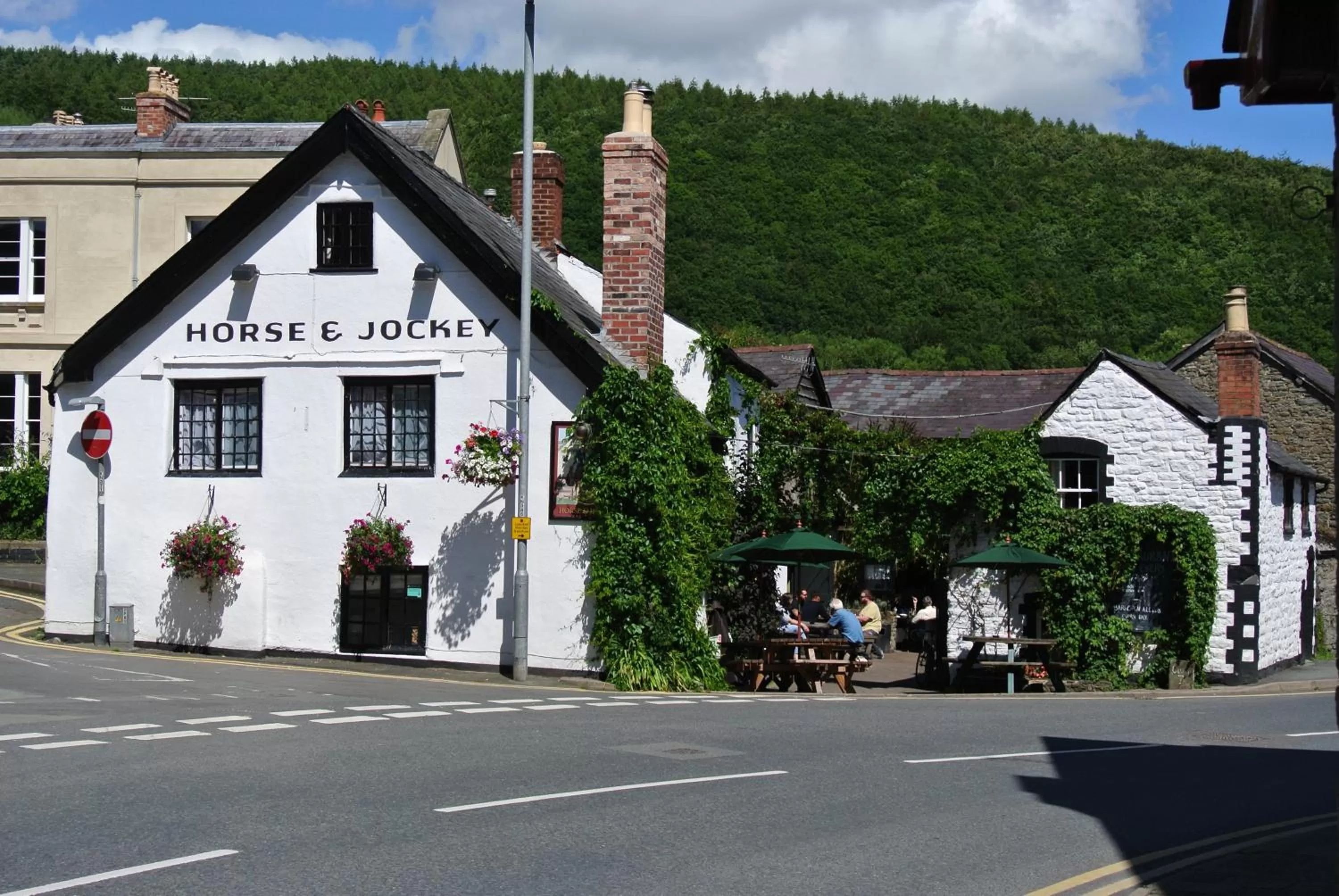 Facade/entrance, Property Building in The Horse & Jockey Inn