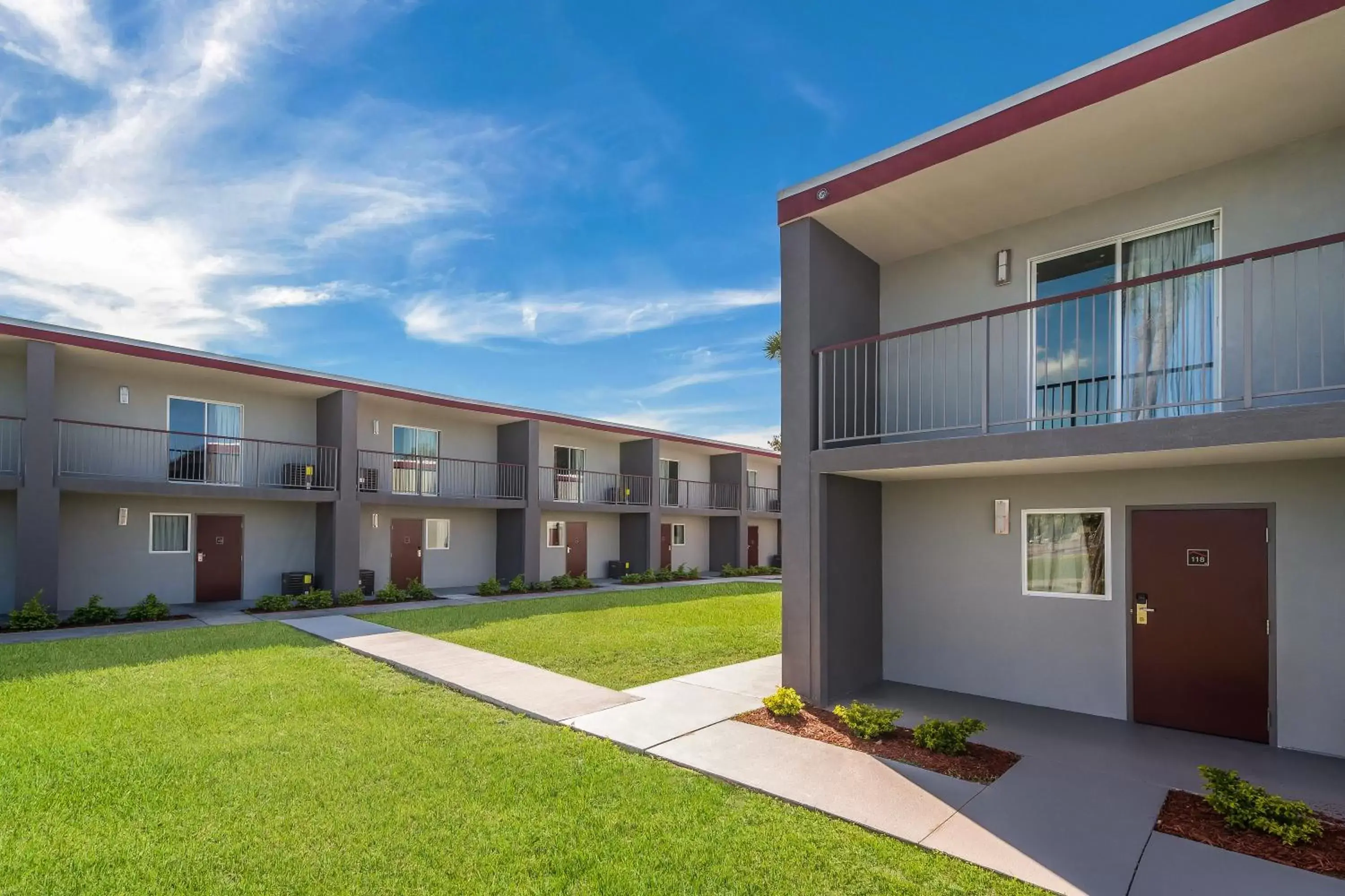 Property Building in Red Roof Inn & Suites Wildwood, FL