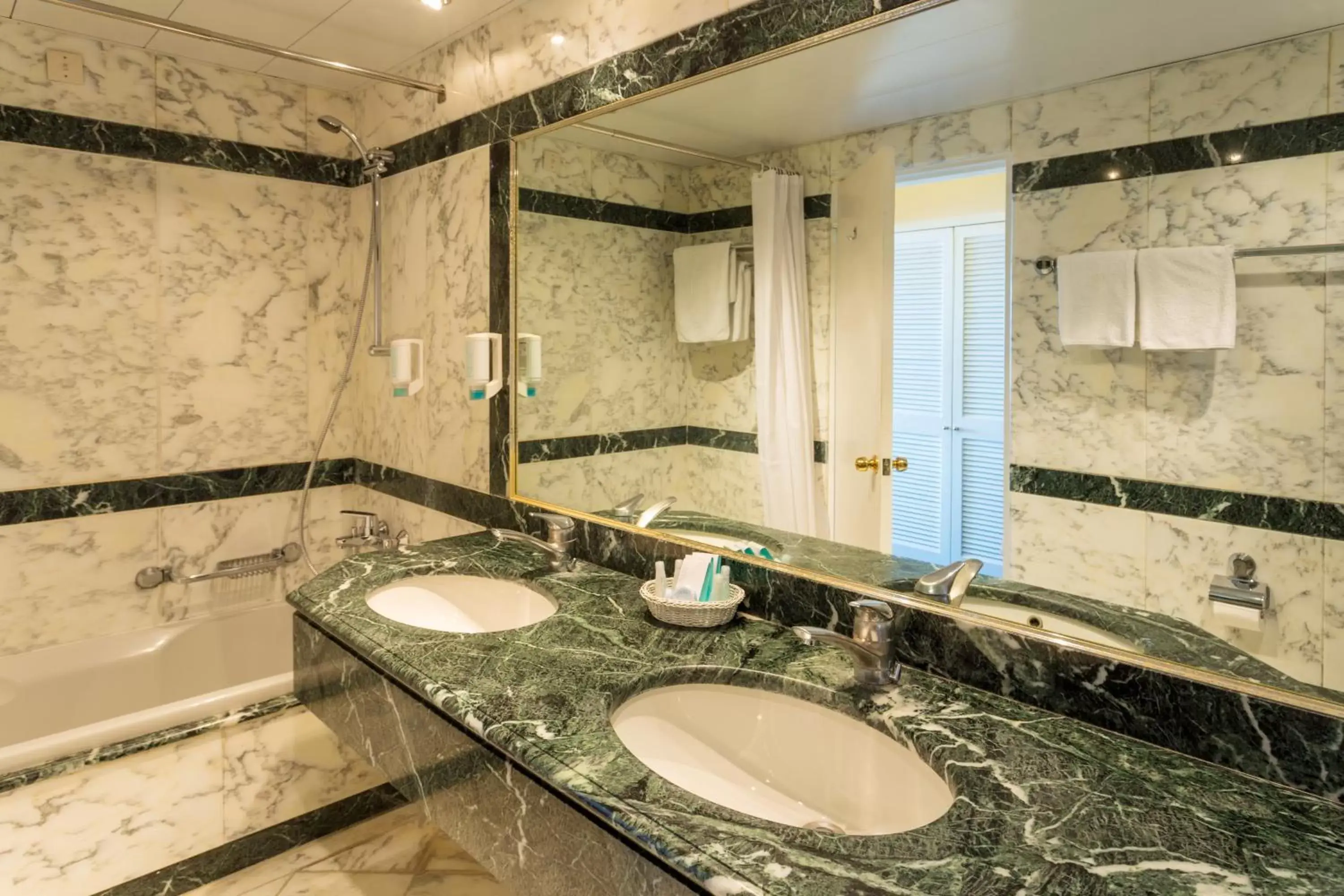 Bathroom in Corfu Palace Hotel