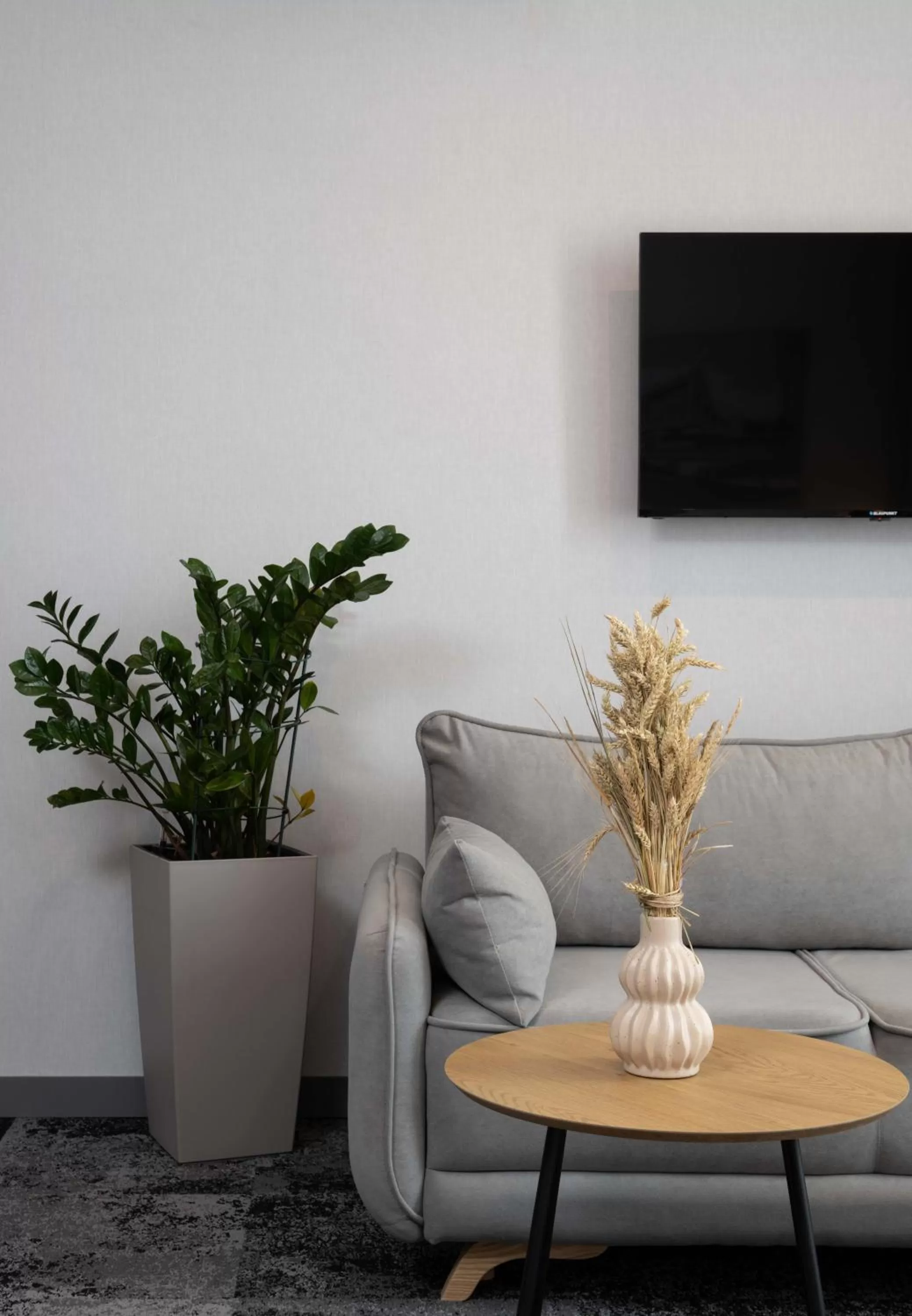 Communal lounge/ TV room, Seating Area in Be The One Hotel