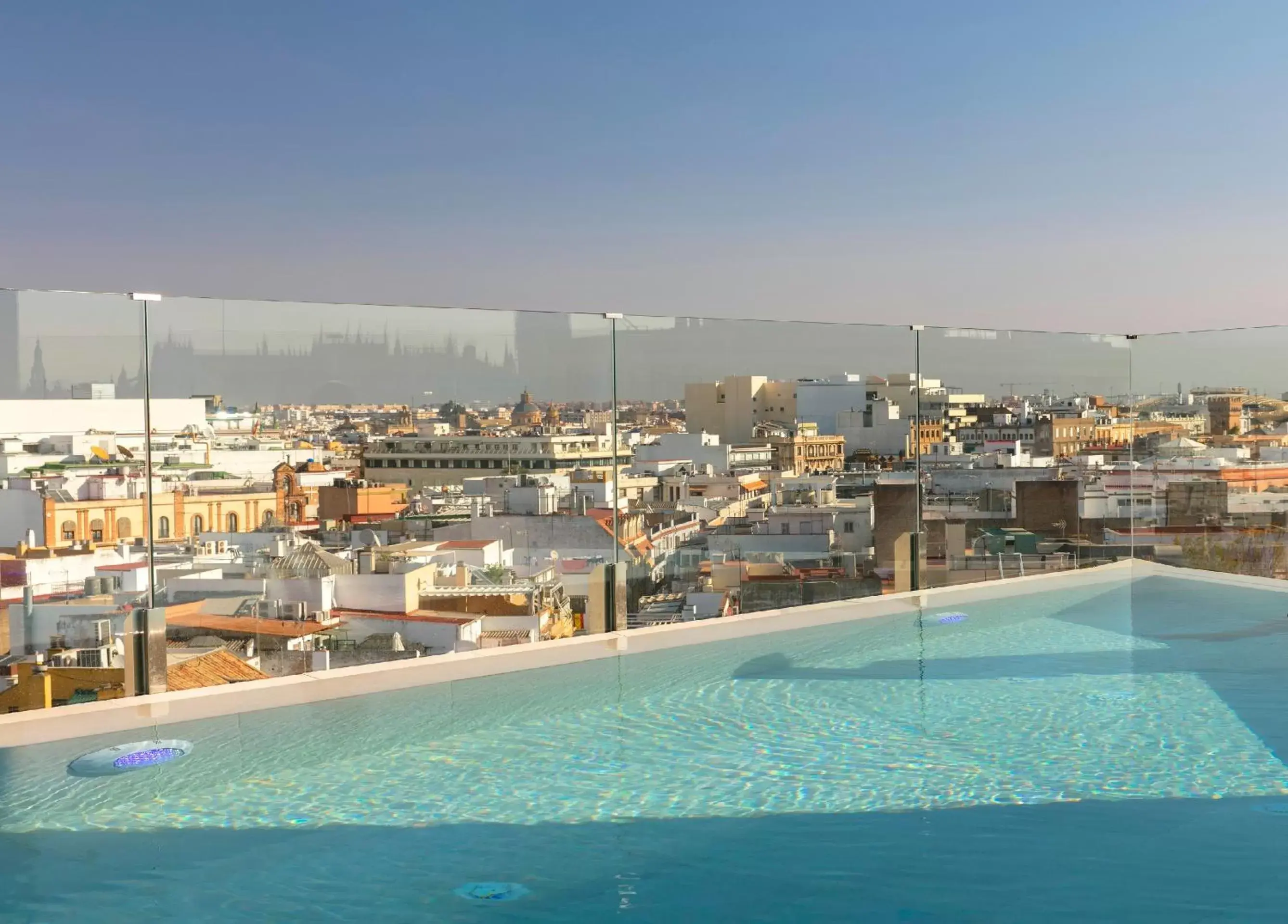 Swimming Pool in Hotel Colón Gran Meliá - The Leading Hotels of the World