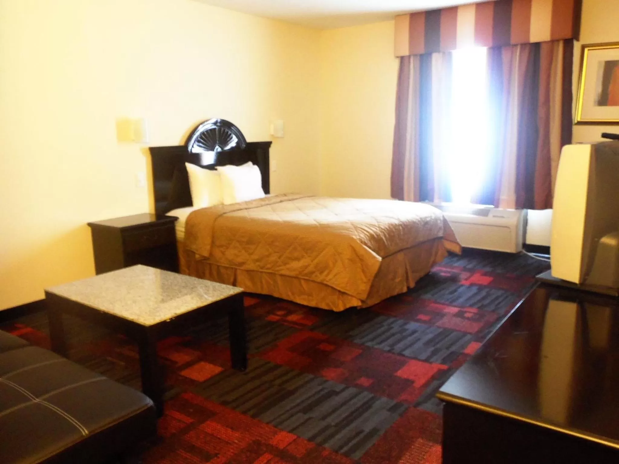 Day, Bed in Araamda Inn