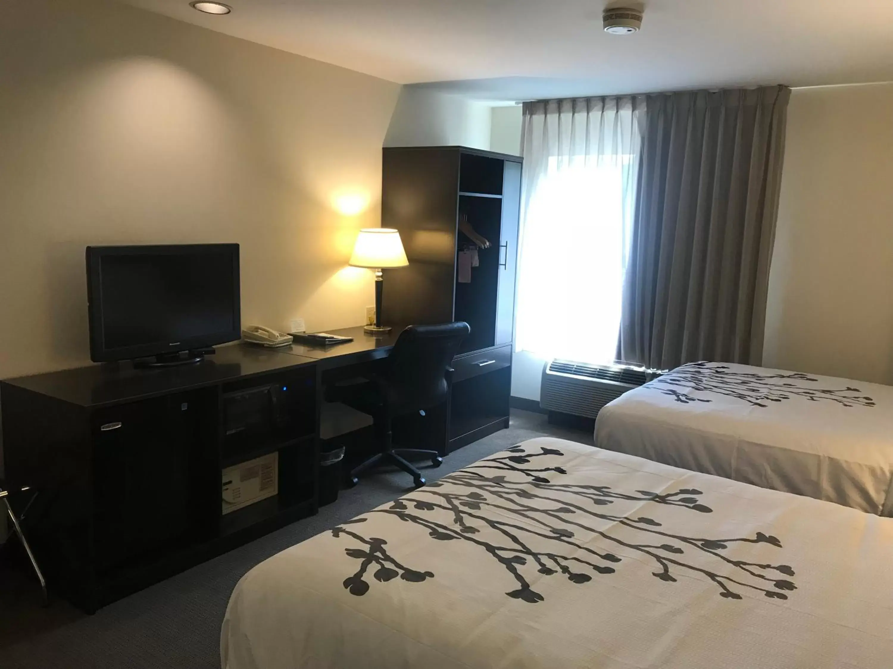 Bed in Sleep Inn Raleigh Durham Airport Bed in Sleep Inn Raleigh Durham Airport