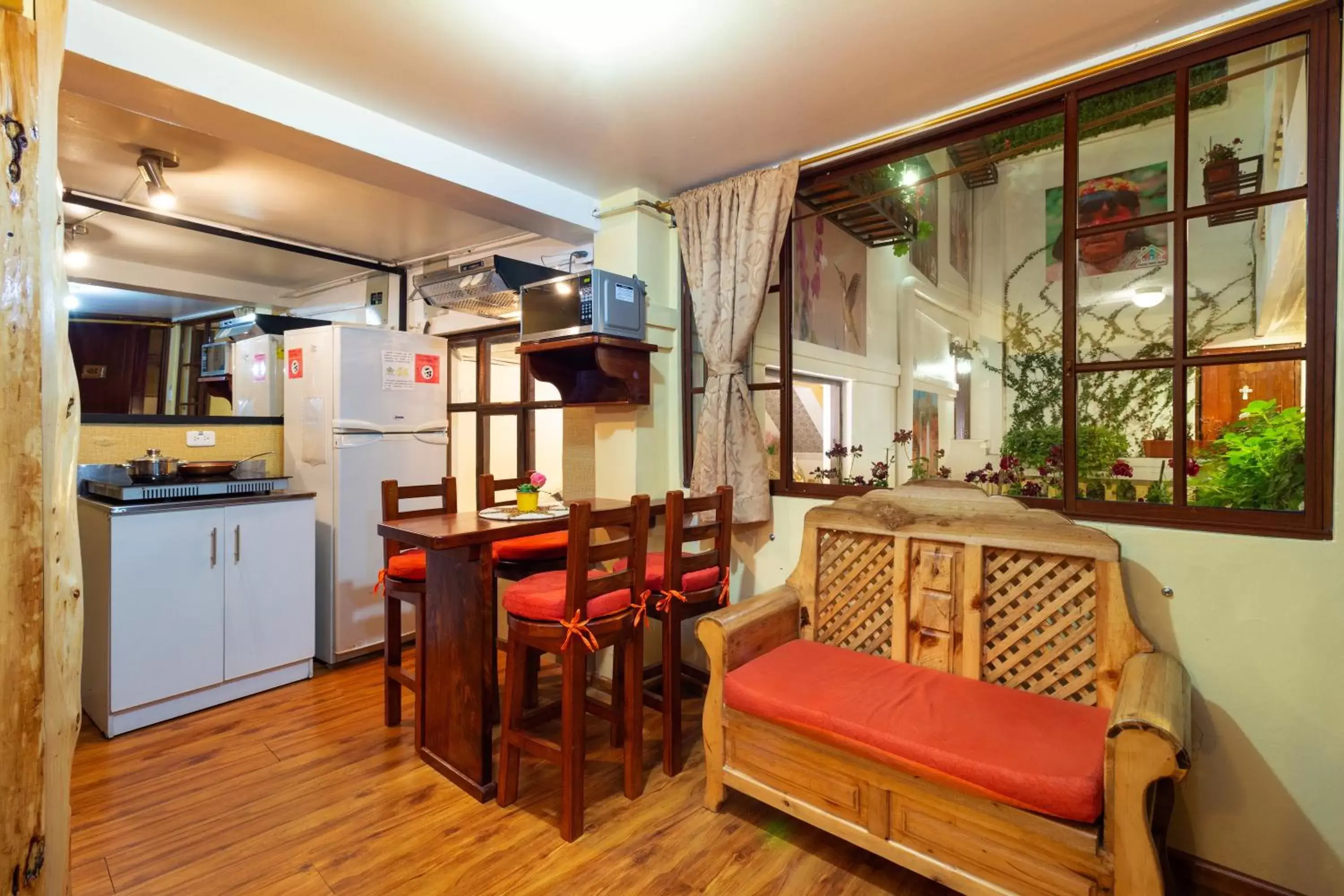 kitchen, Dining Area in Friends Hotel & Rooftop