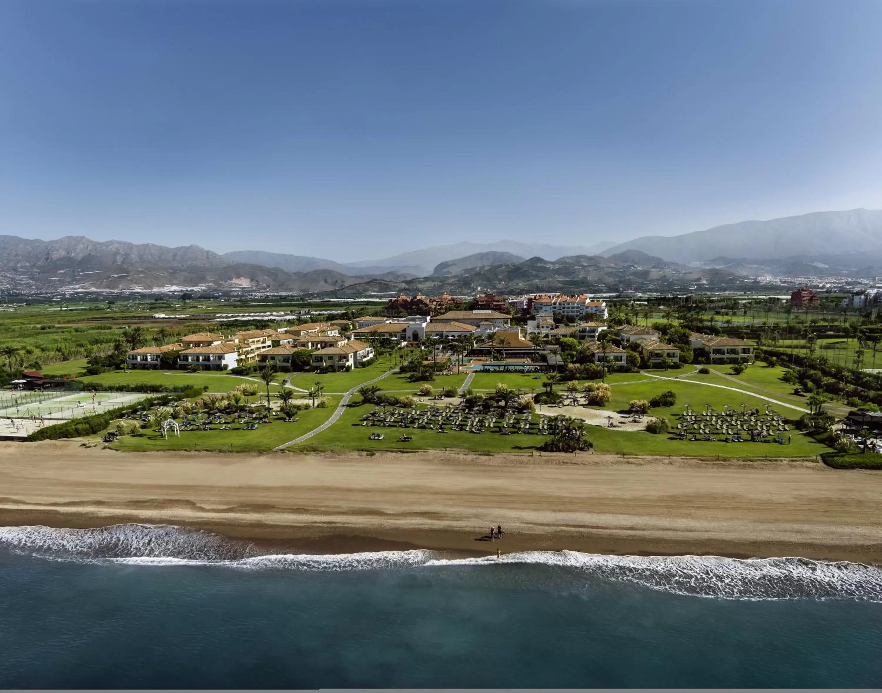 Bird's eye view, Bird's-eye View in Impressive Playa Granada Golf