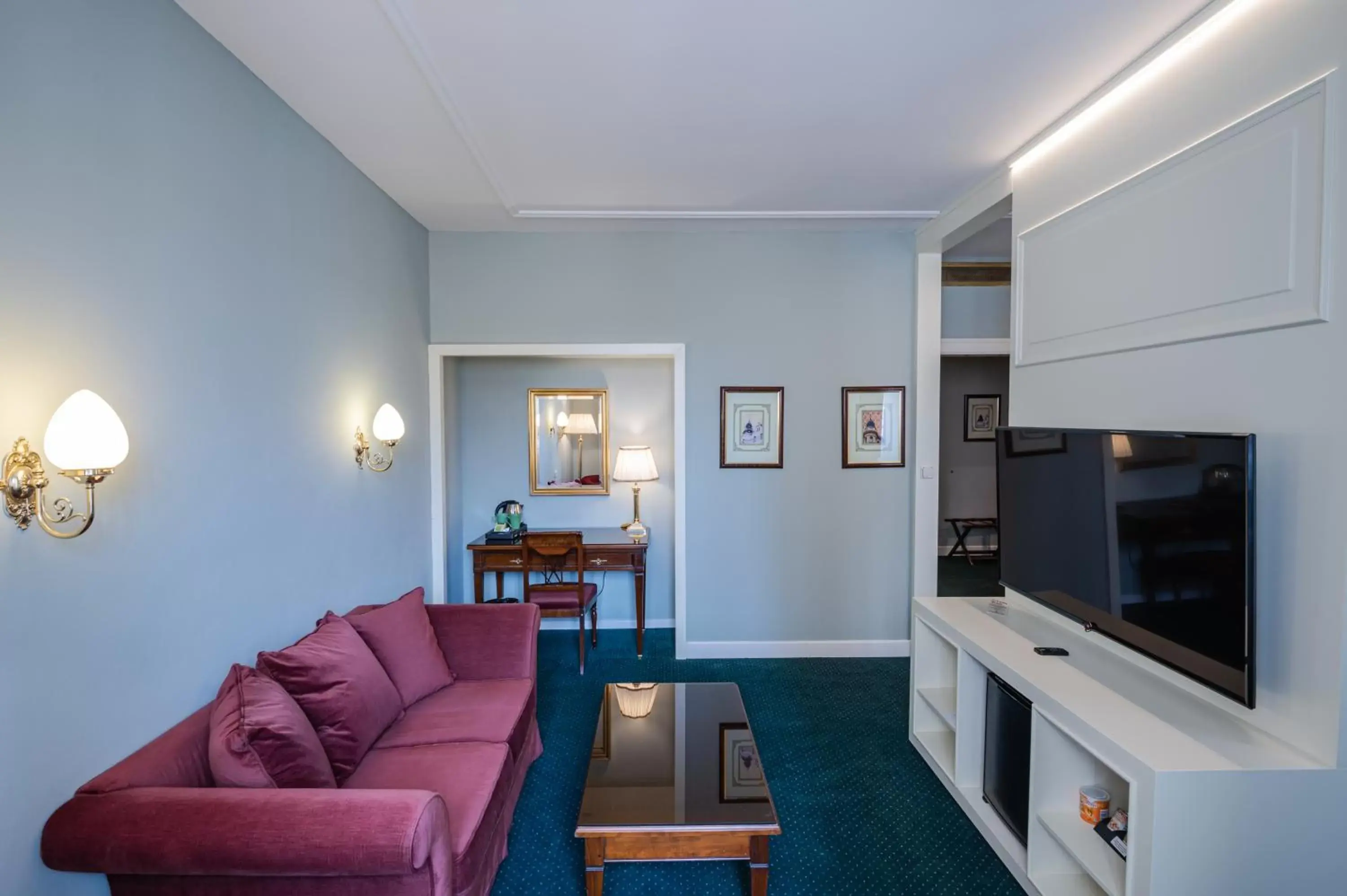 Seating Area in Hotel Liberty