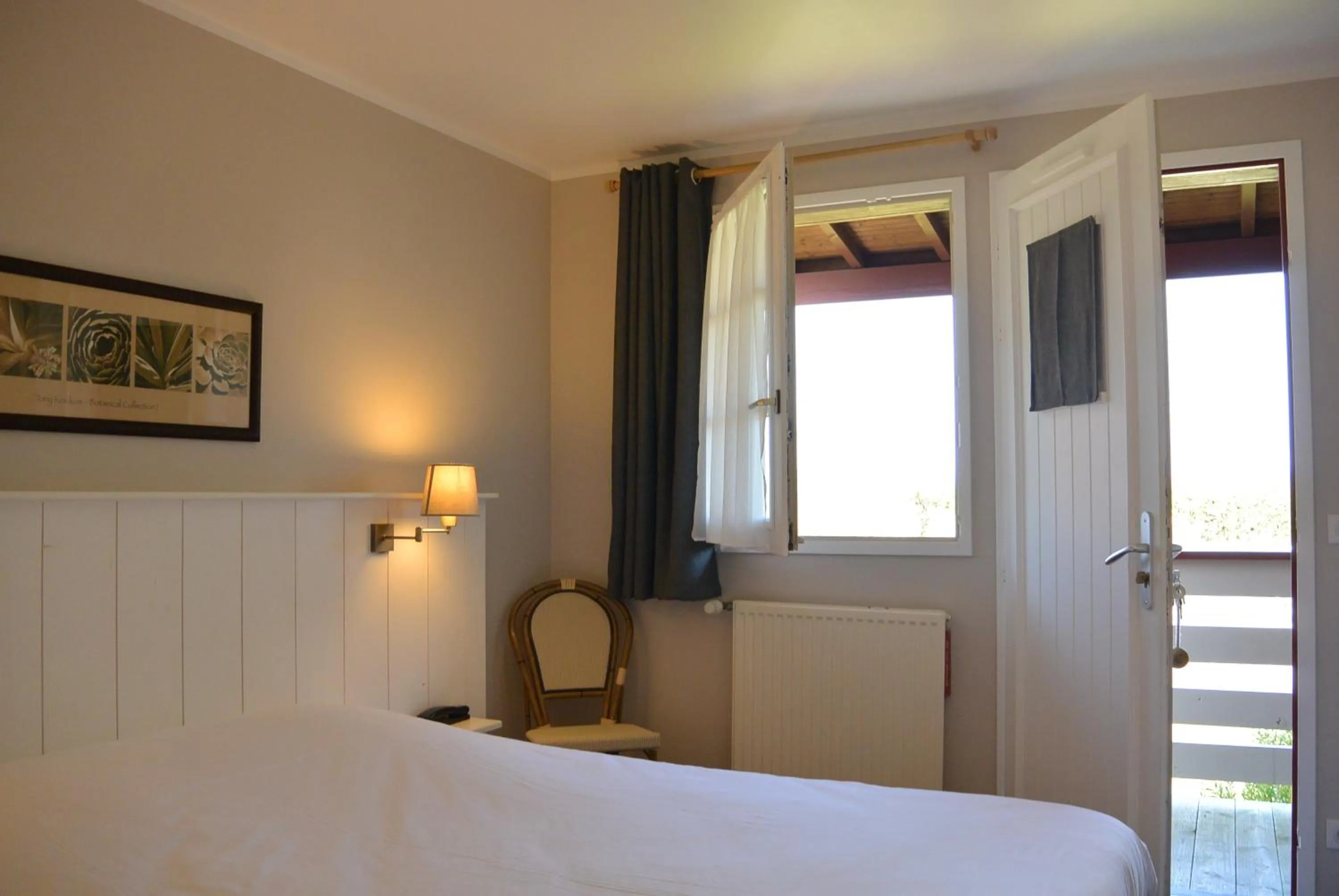 Decorative detail, Bed in Hotel Nuit Et Jour - La Maison de Lucile