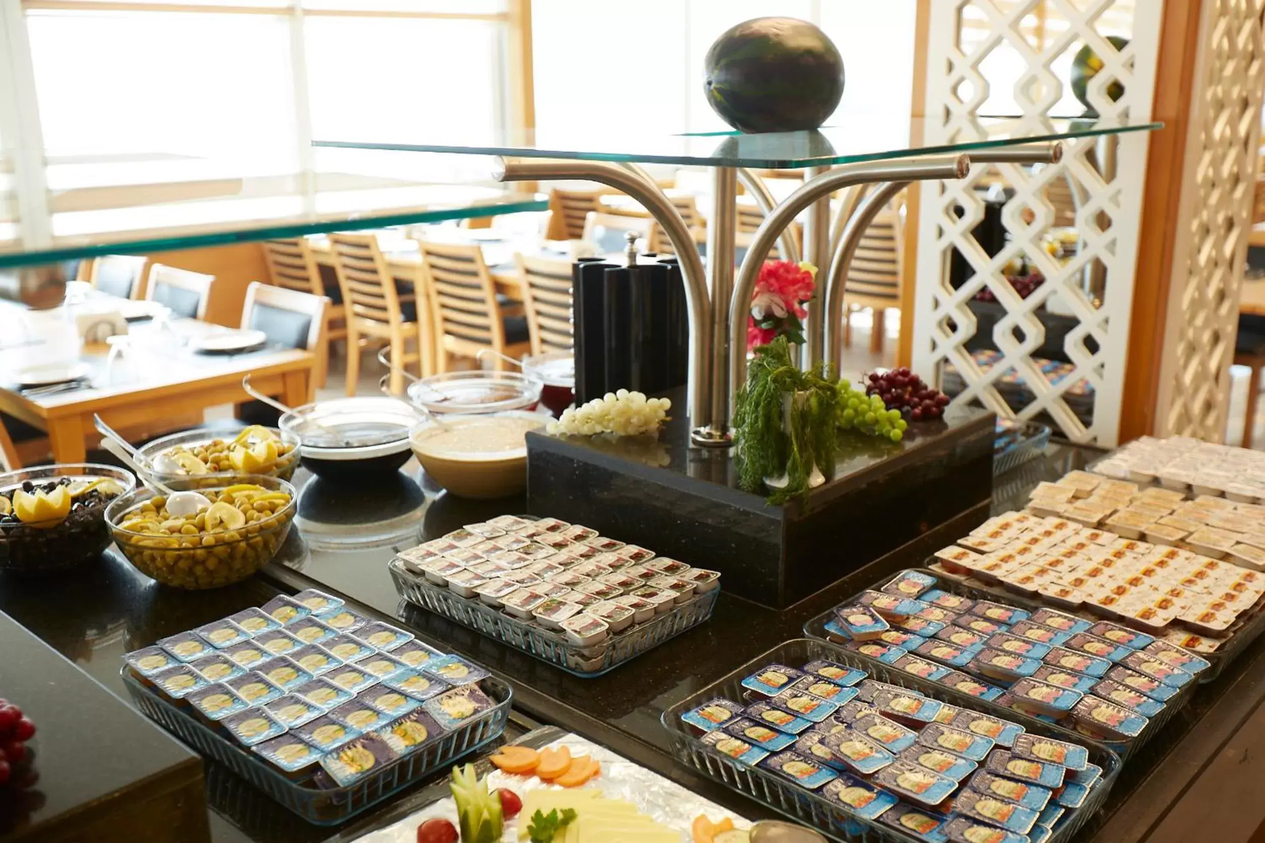 Restaurant/places to eat in Ilkbal Deluxe Hotel &Spa Istanbul