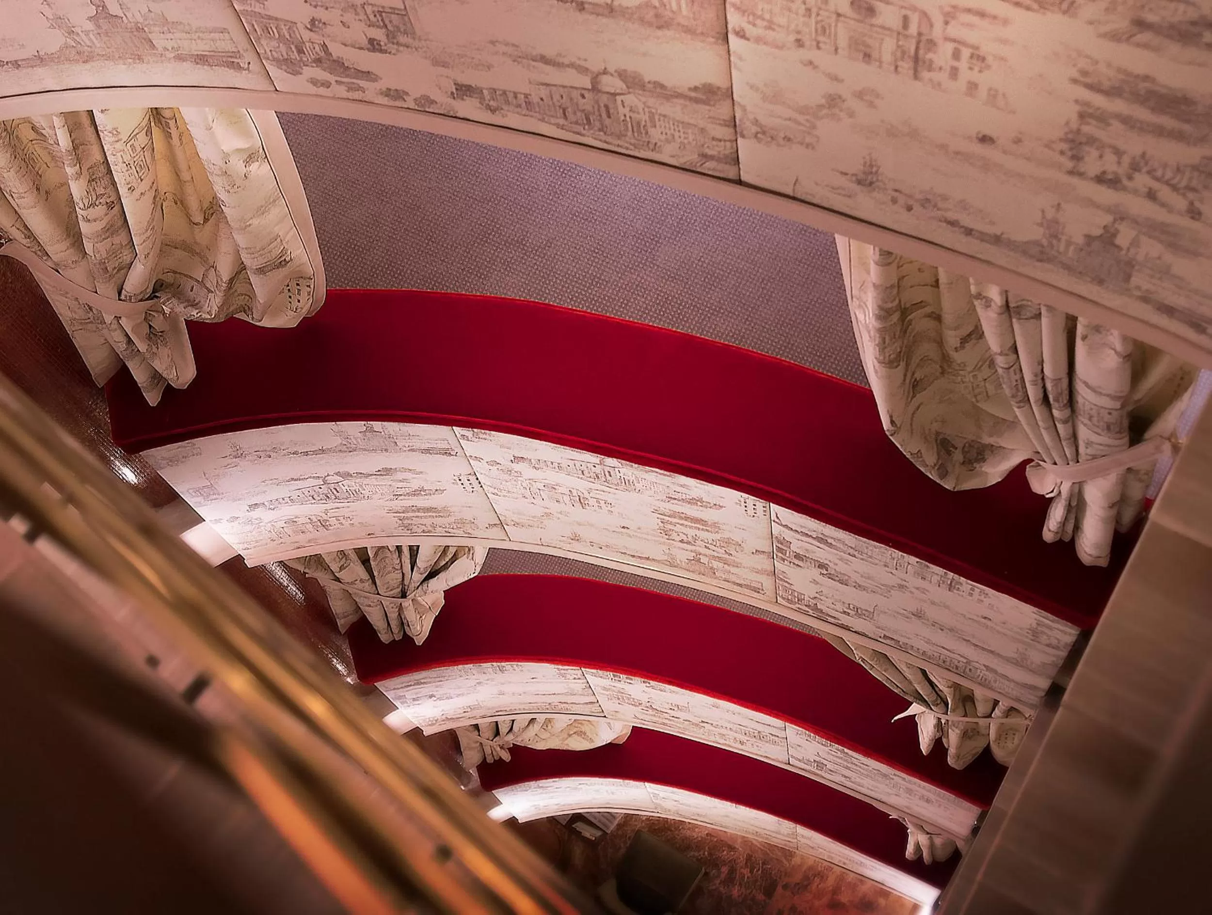 Lounge or bar in Papadopoli Hotel Venezia - MGallery Collection