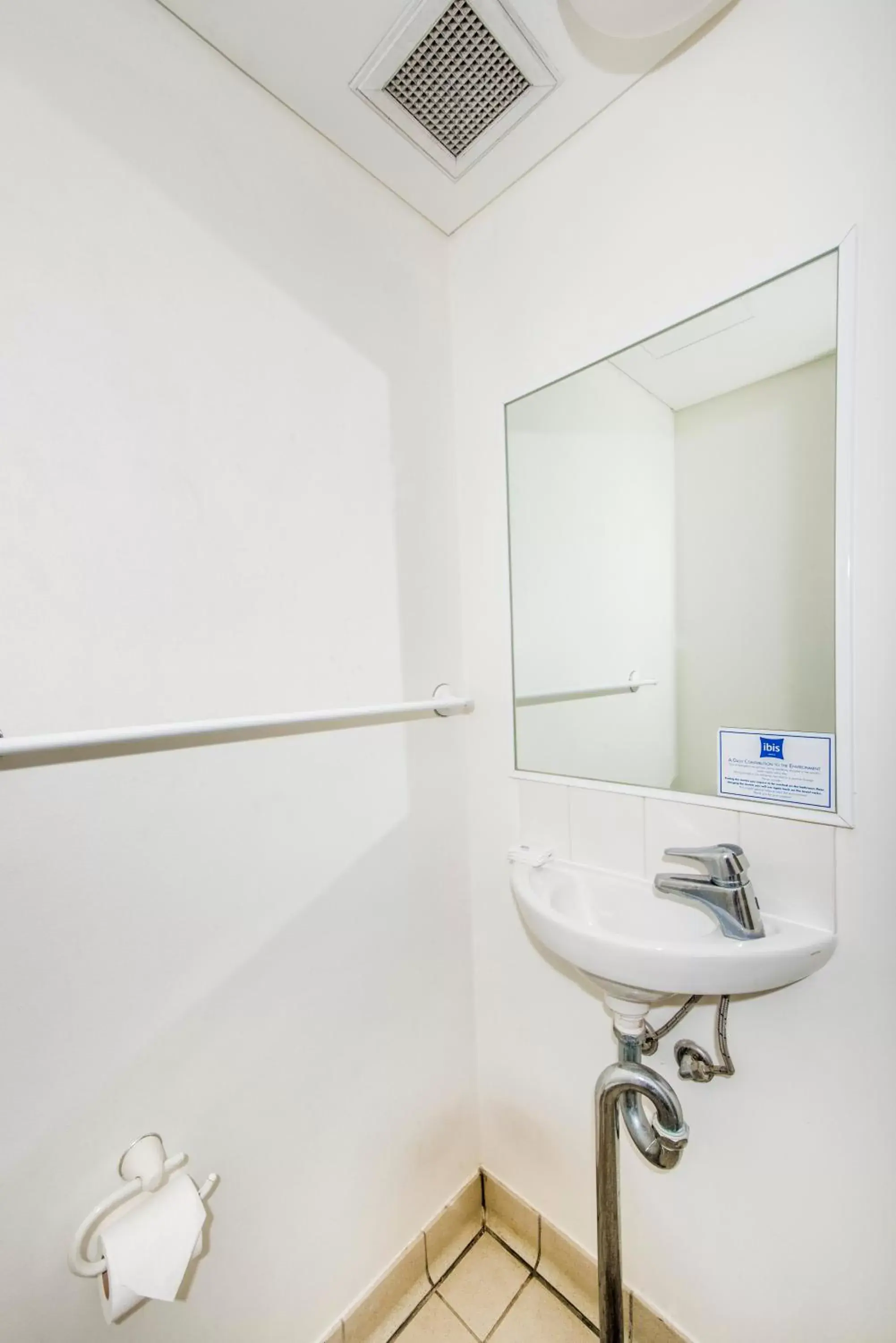 Bathroom in ibis budget Windsor Brisbane