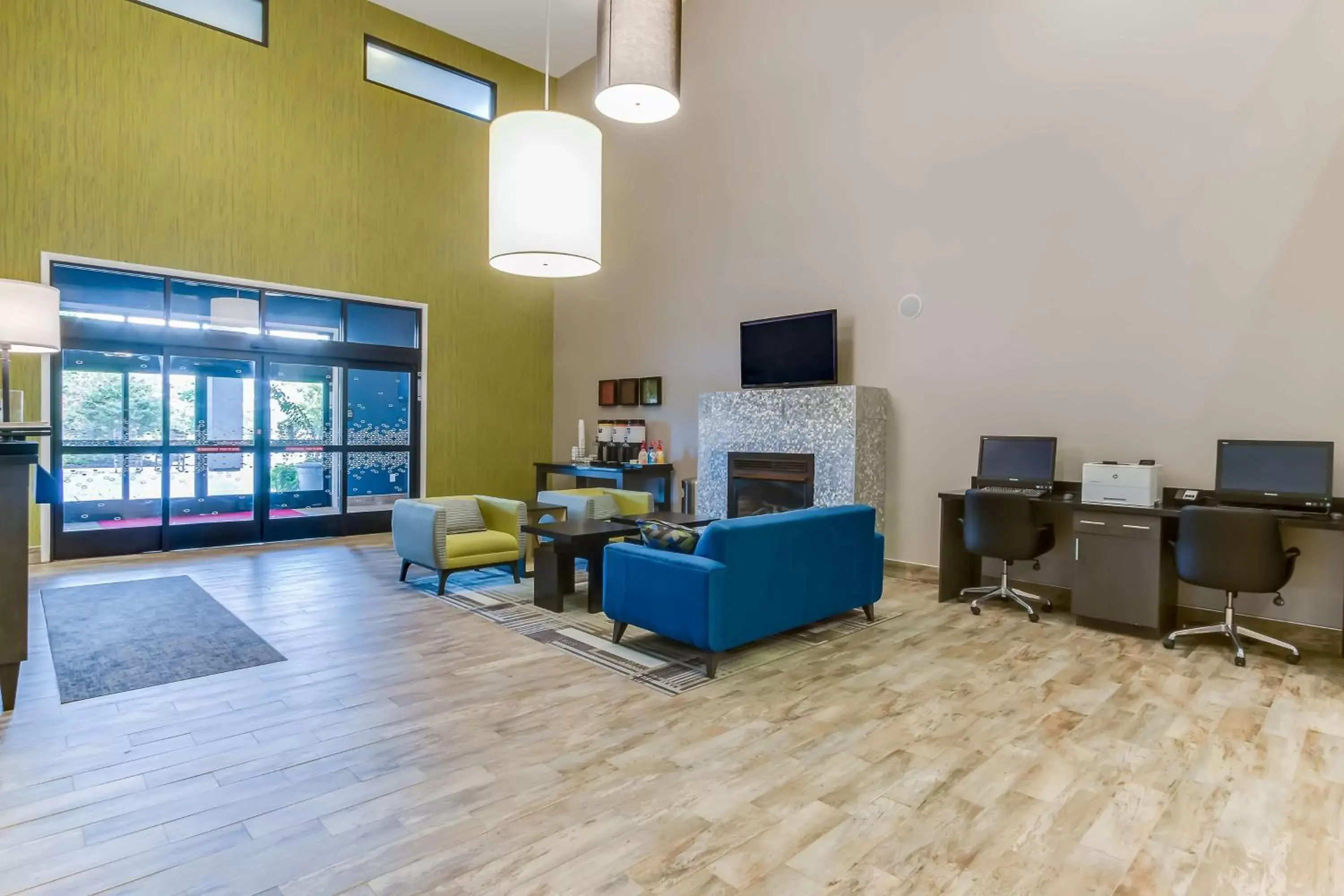 Lobby or reception, Seating Area in Hampton Inn White House