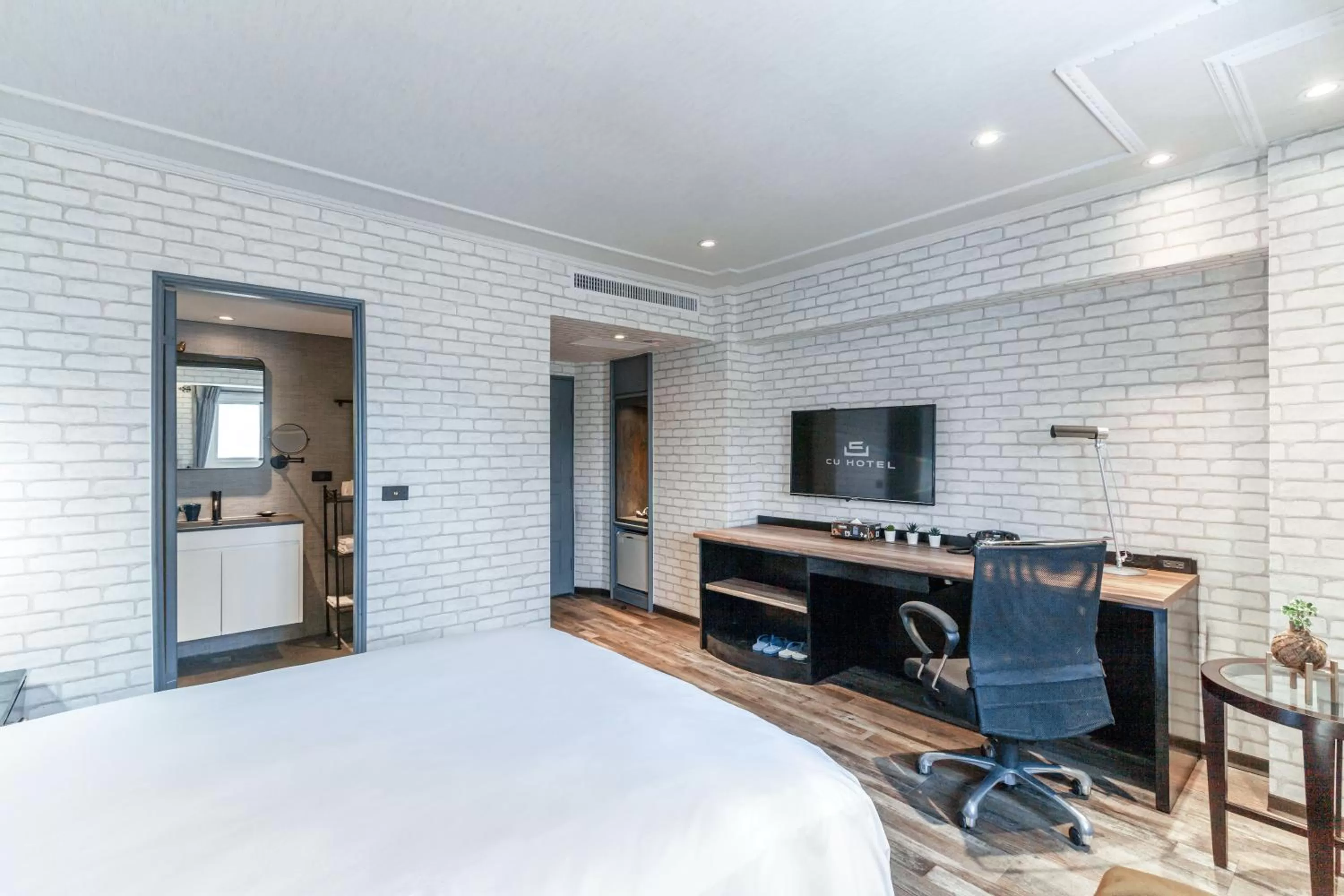 TV and multimedia, Bed in CU Hotel Kaohsiung